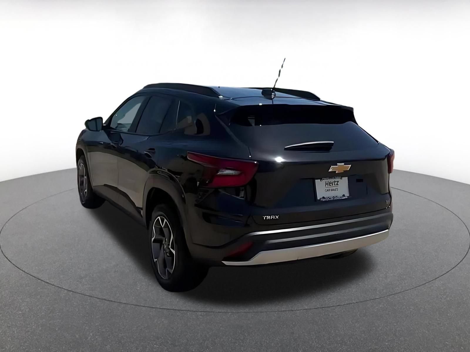 Thumbnail: 2025 Chevrolet Trax - 10