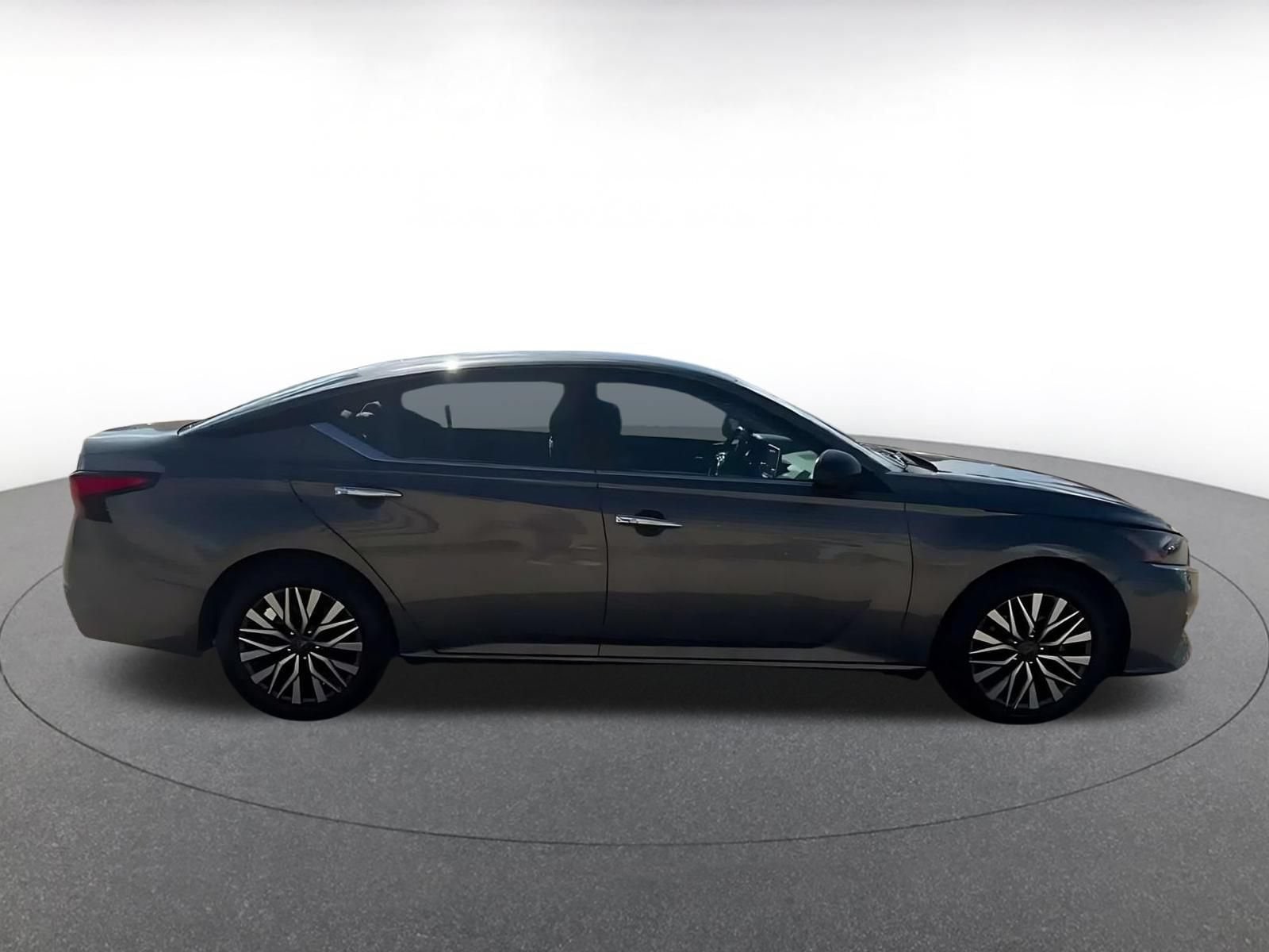 Thumbnail: 2025 Nissan Altima - 15
