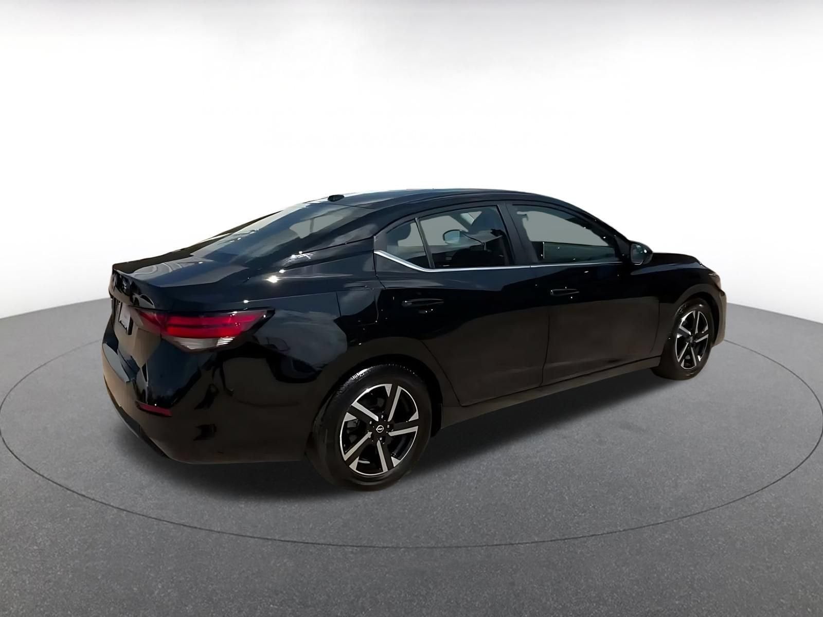 Thumbnail: 2025 Nissan Sentra - 14