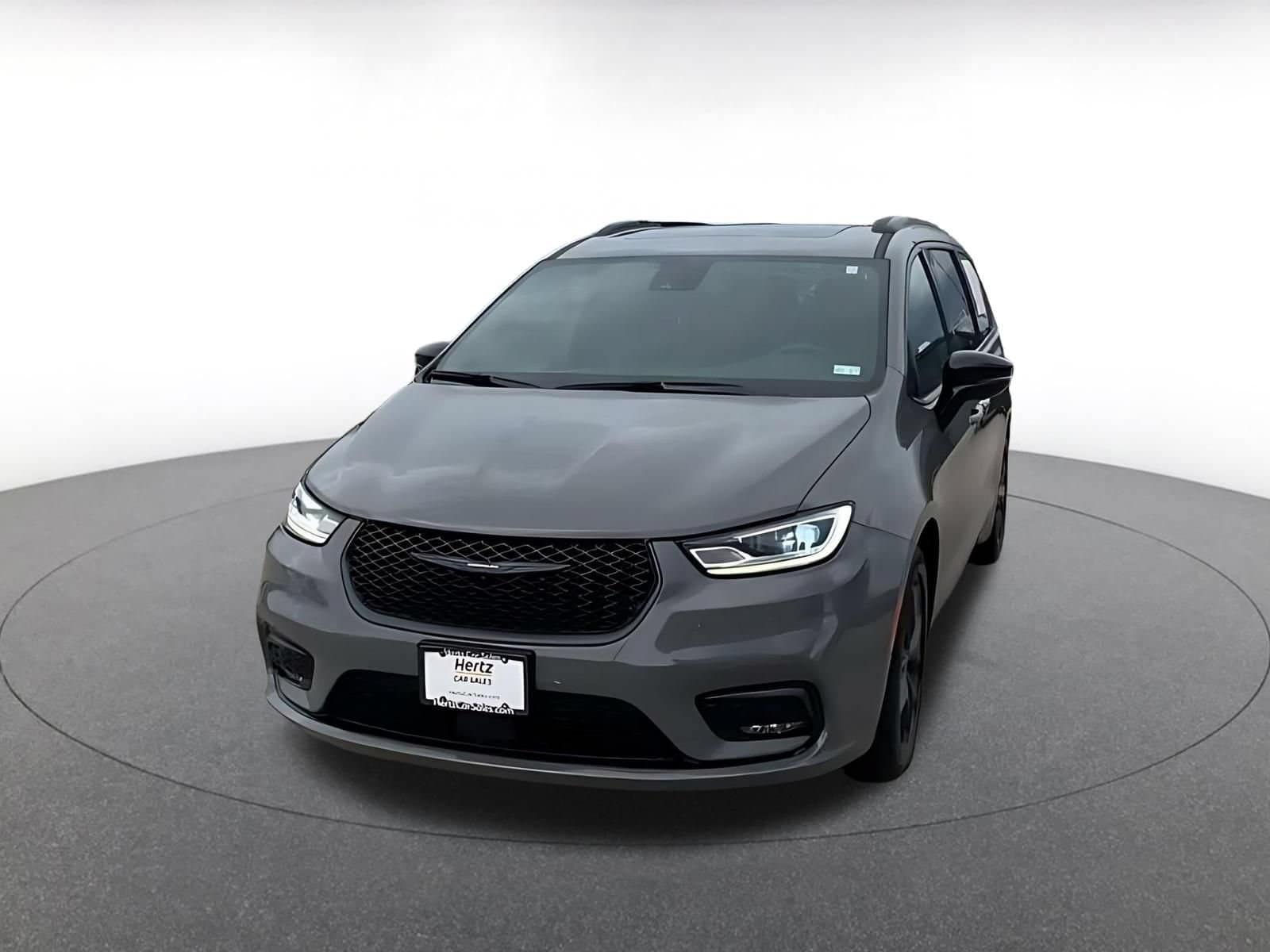 Thumbnail: 2025 Chrysler Pacifica - 4