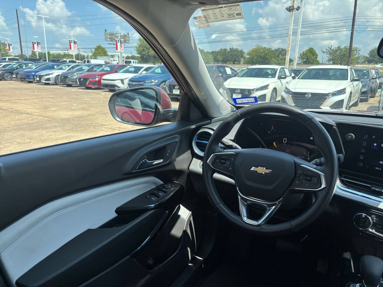 Thumbnail: 2025 Chevrolet Trax - 30
