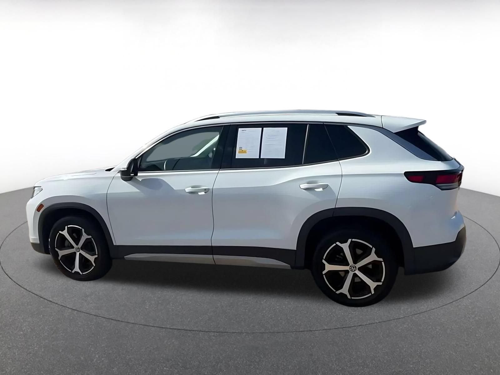 Thumbnail: 2026 Volkswagen Tiguan - 9