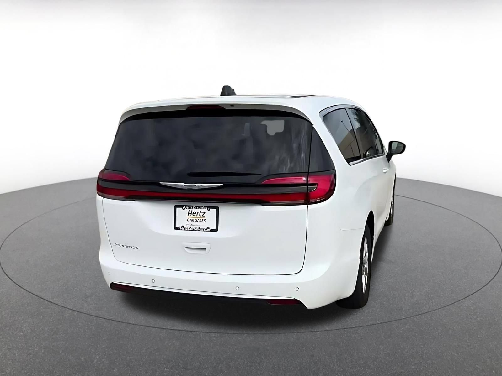 Thumbnail: 2025 Chrysler Pacifica - 13