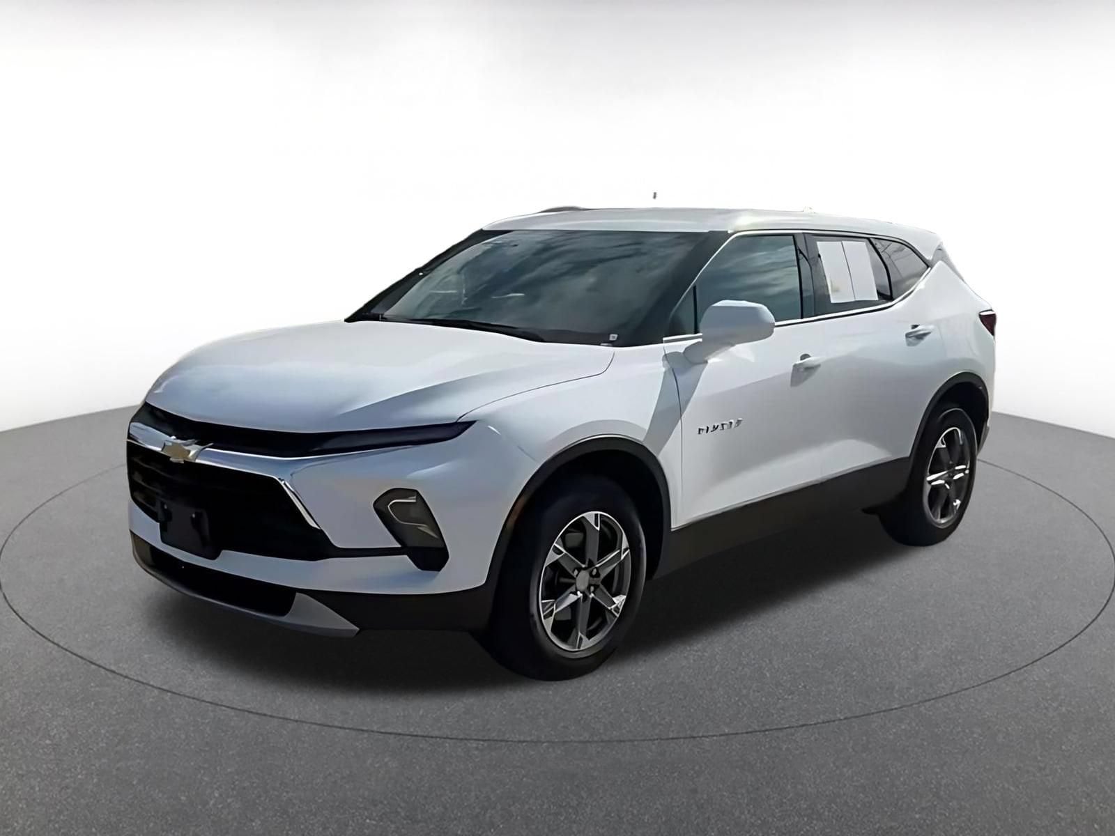 Thumbnail: 2026 Chevrolet Blazer - 8