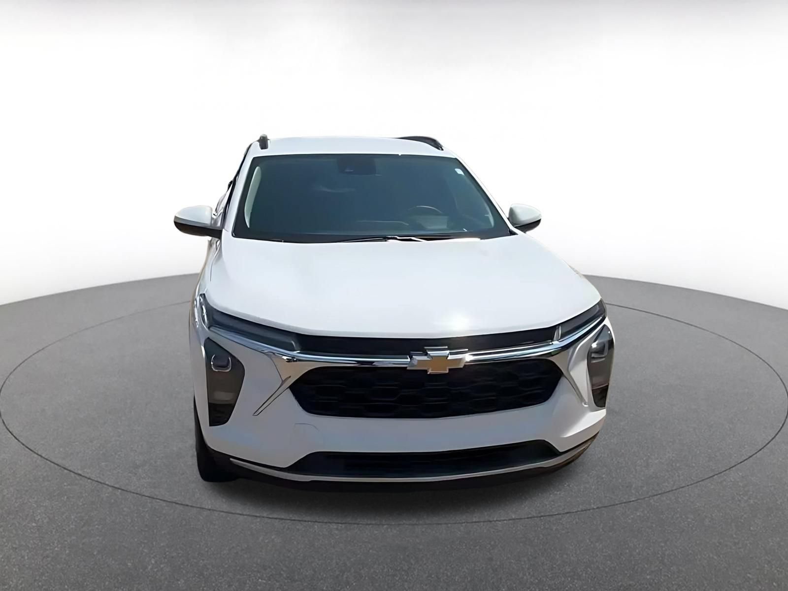 Thumbnail: 2025 Chevrolet Trax - 4