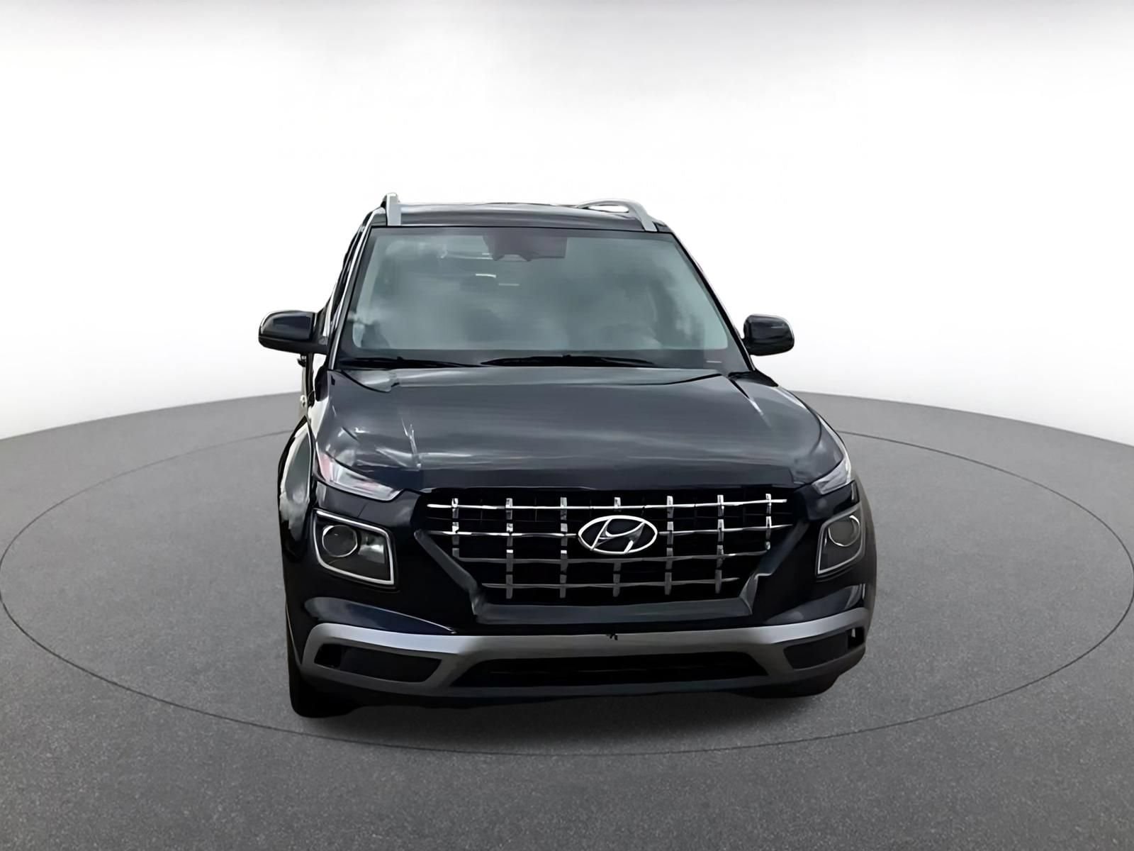 Thumbnail: 2026 Hyundai Venue - 4