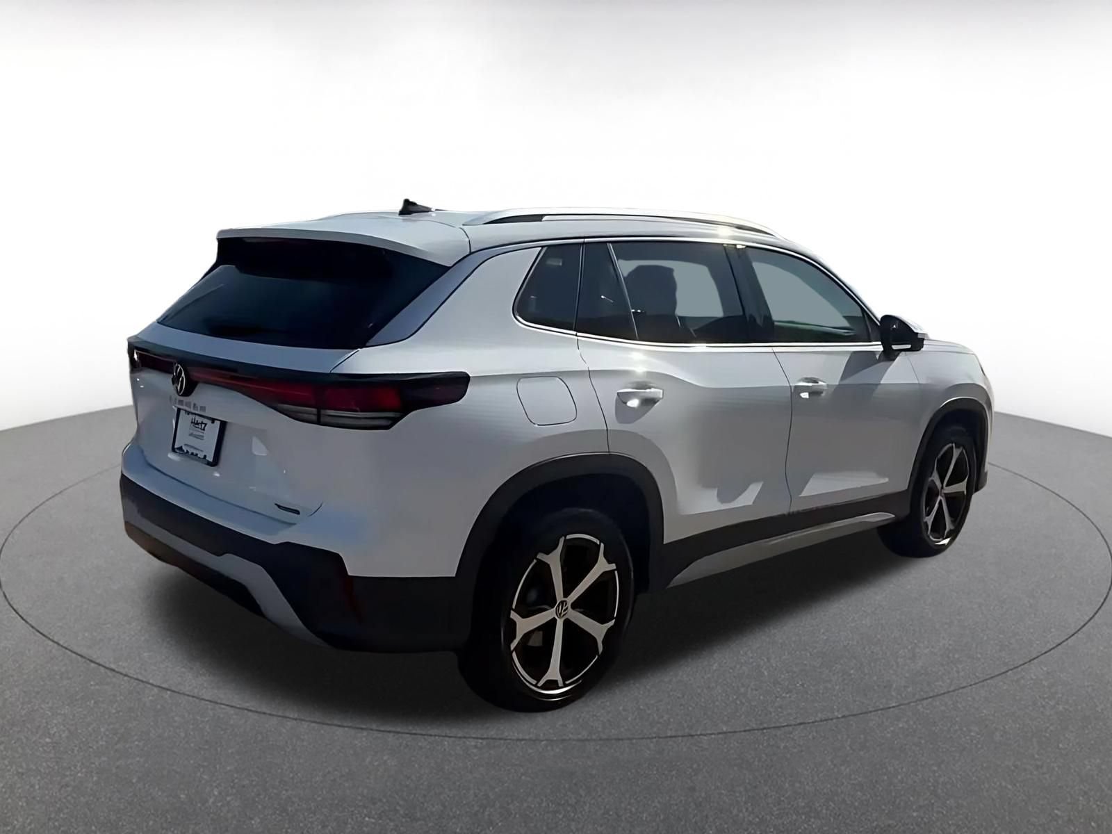 Thumbnail: 2026 Volkswagen Tiguan - 13