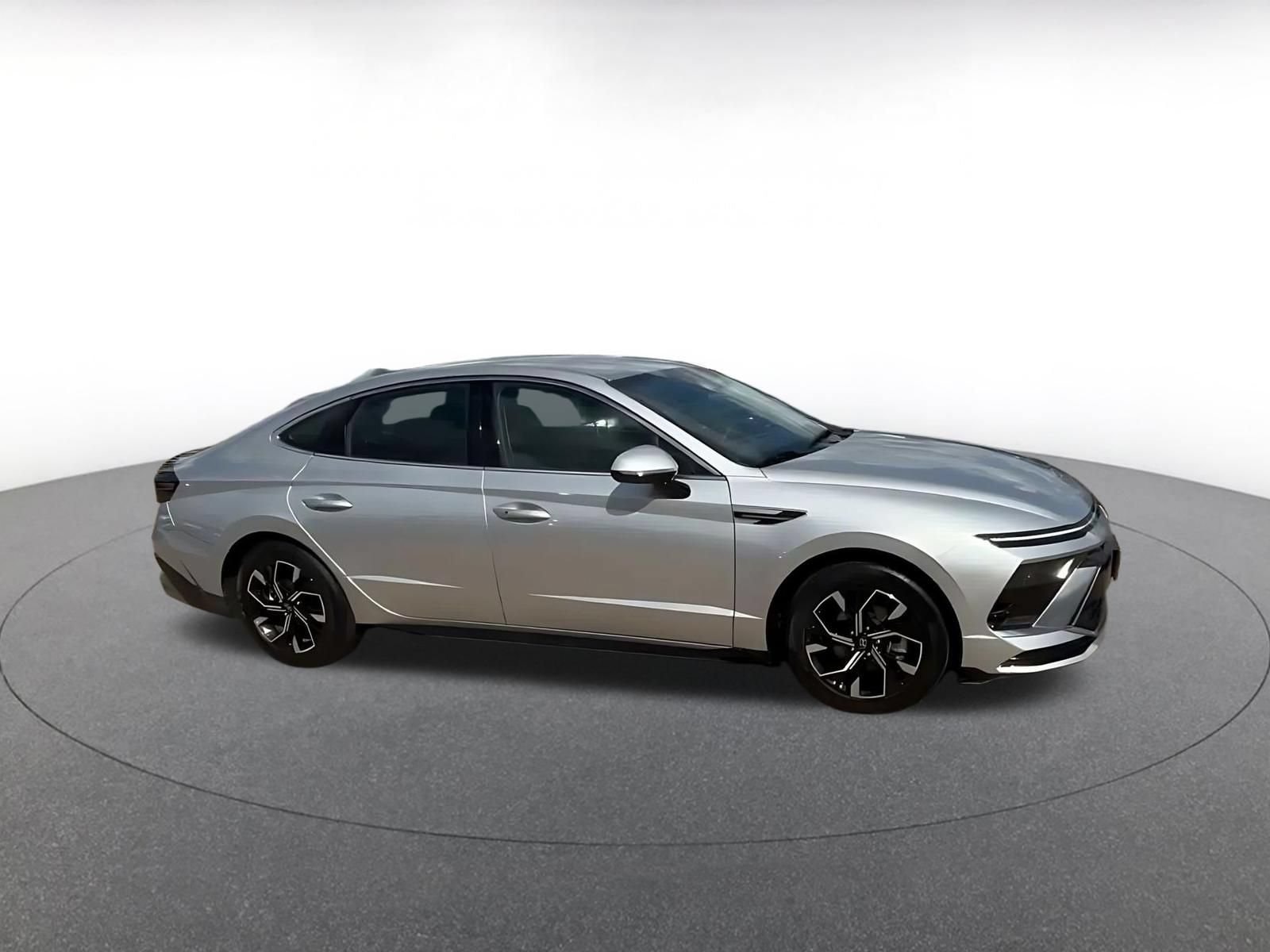 Thumbnail: 2025 Hyundai Sonata - 2