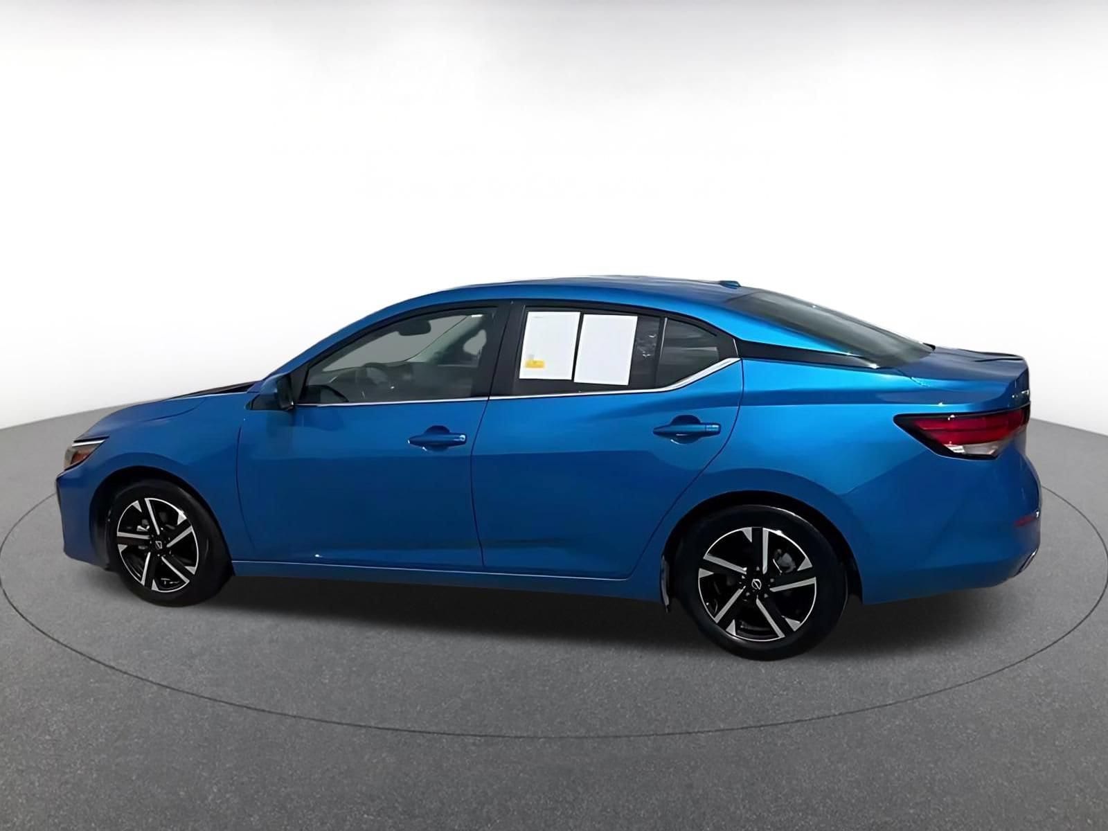 Thumbnail: 2025 Nissan Sentra - 9