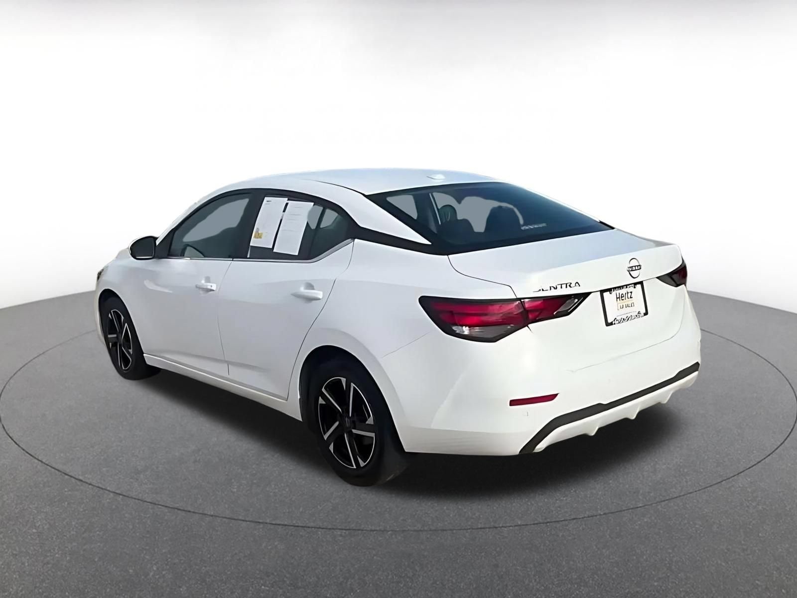 Thumbnail: 2025 Nissan Sentra - 9