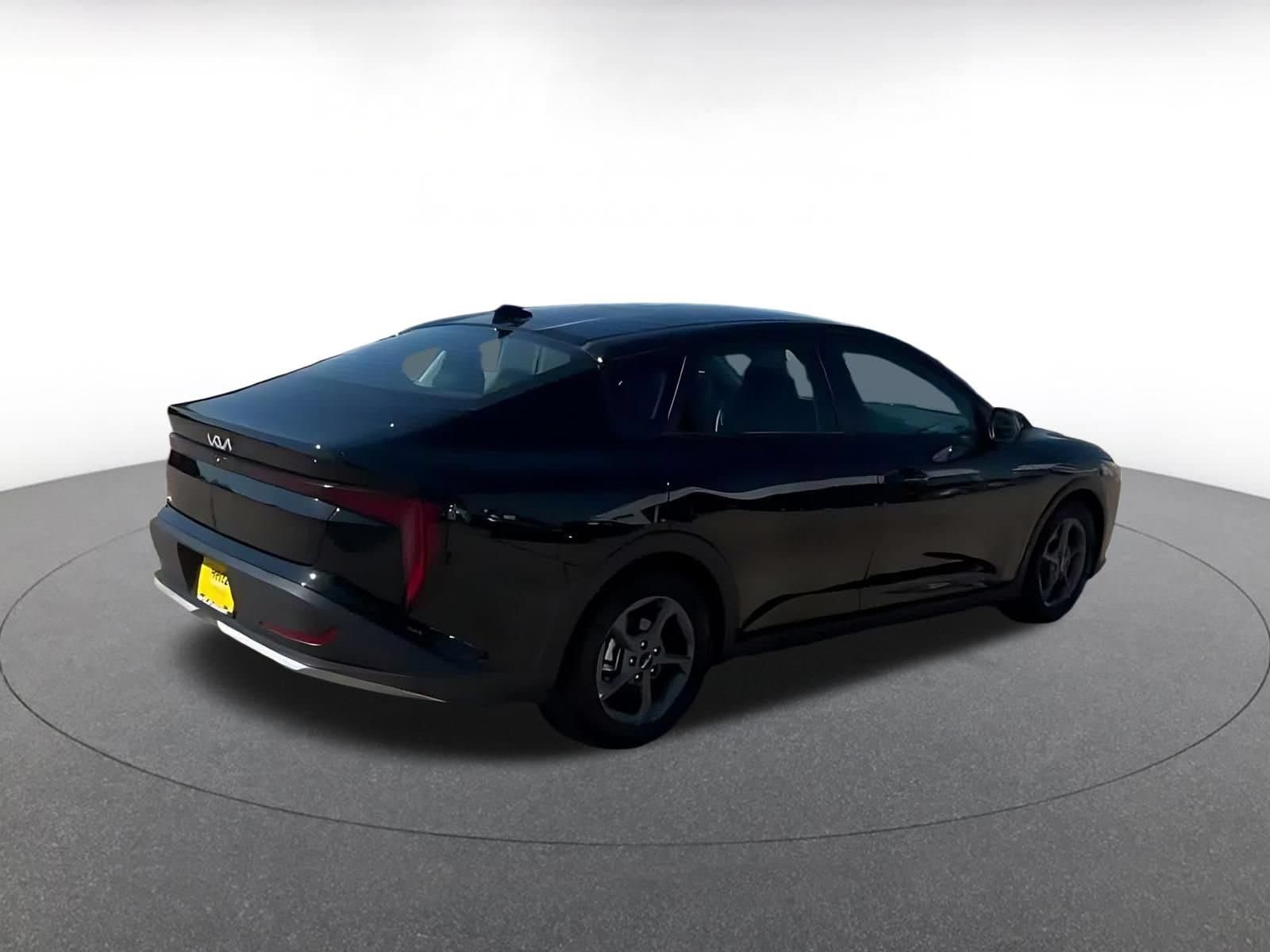 Thumbnail: 2026 Kia K4 - 12