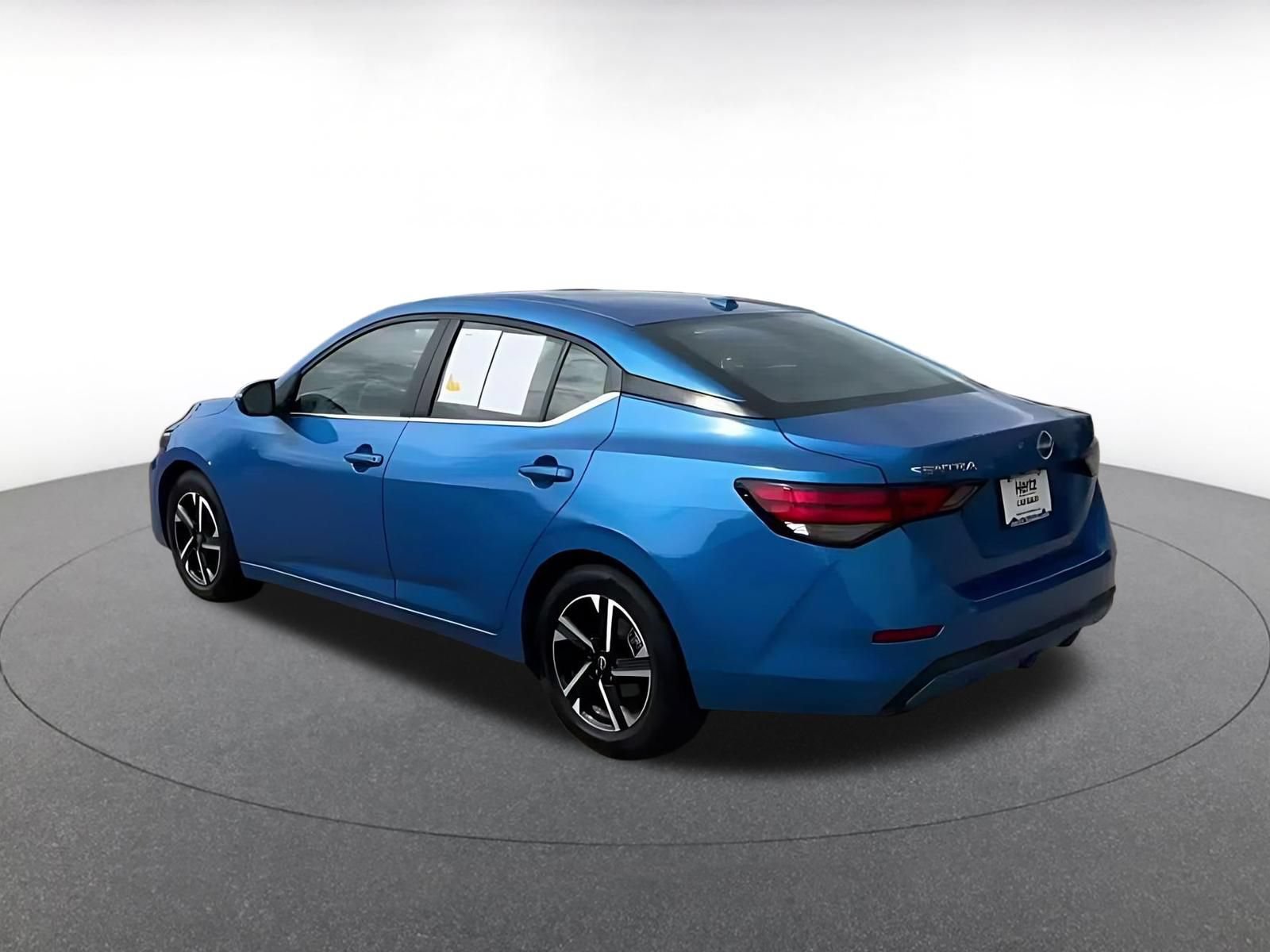 Thumbnail: 2025 Nissan Sentra - 10