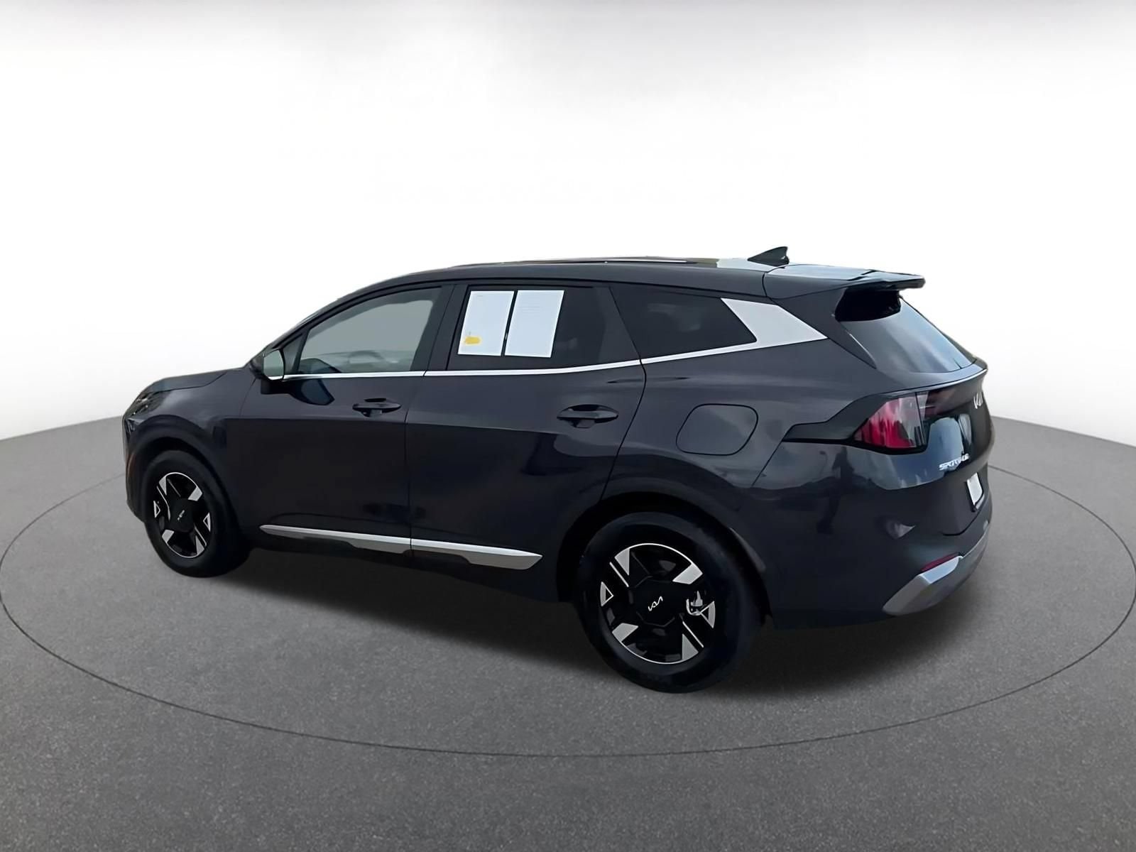 Thumbnail: 2026 Kia Sportage - 9