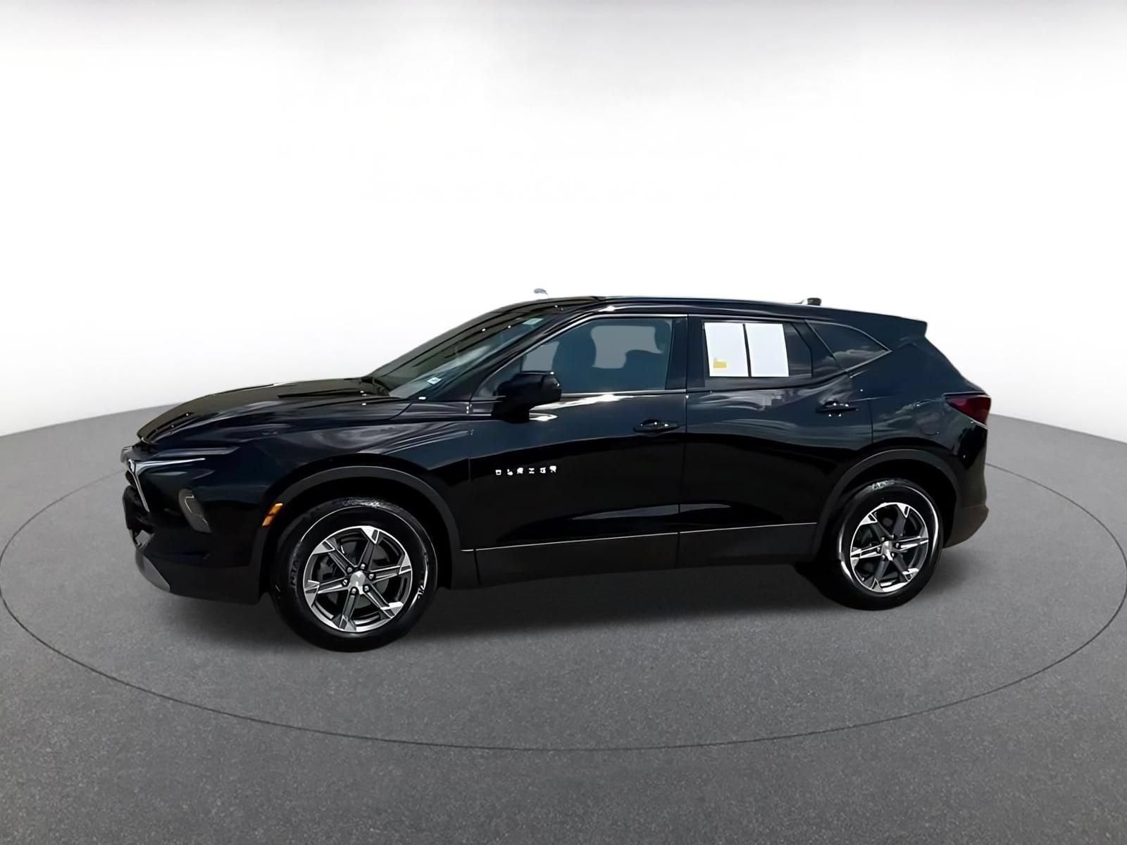 Thumbnail: 2026 Chevrolet Blazer - 8