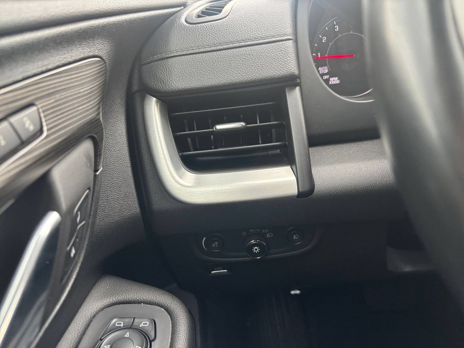 Thumbnail: 2024 GMC Terrain - 35