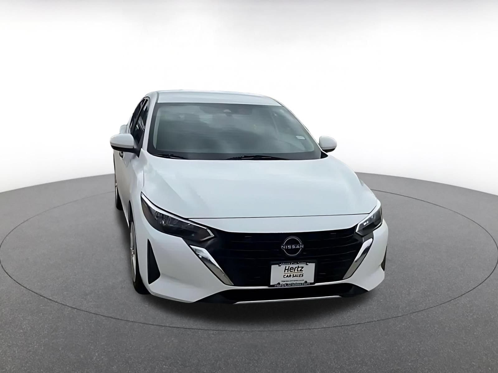Thumbnail: 2025 Nissan Sentra - 3