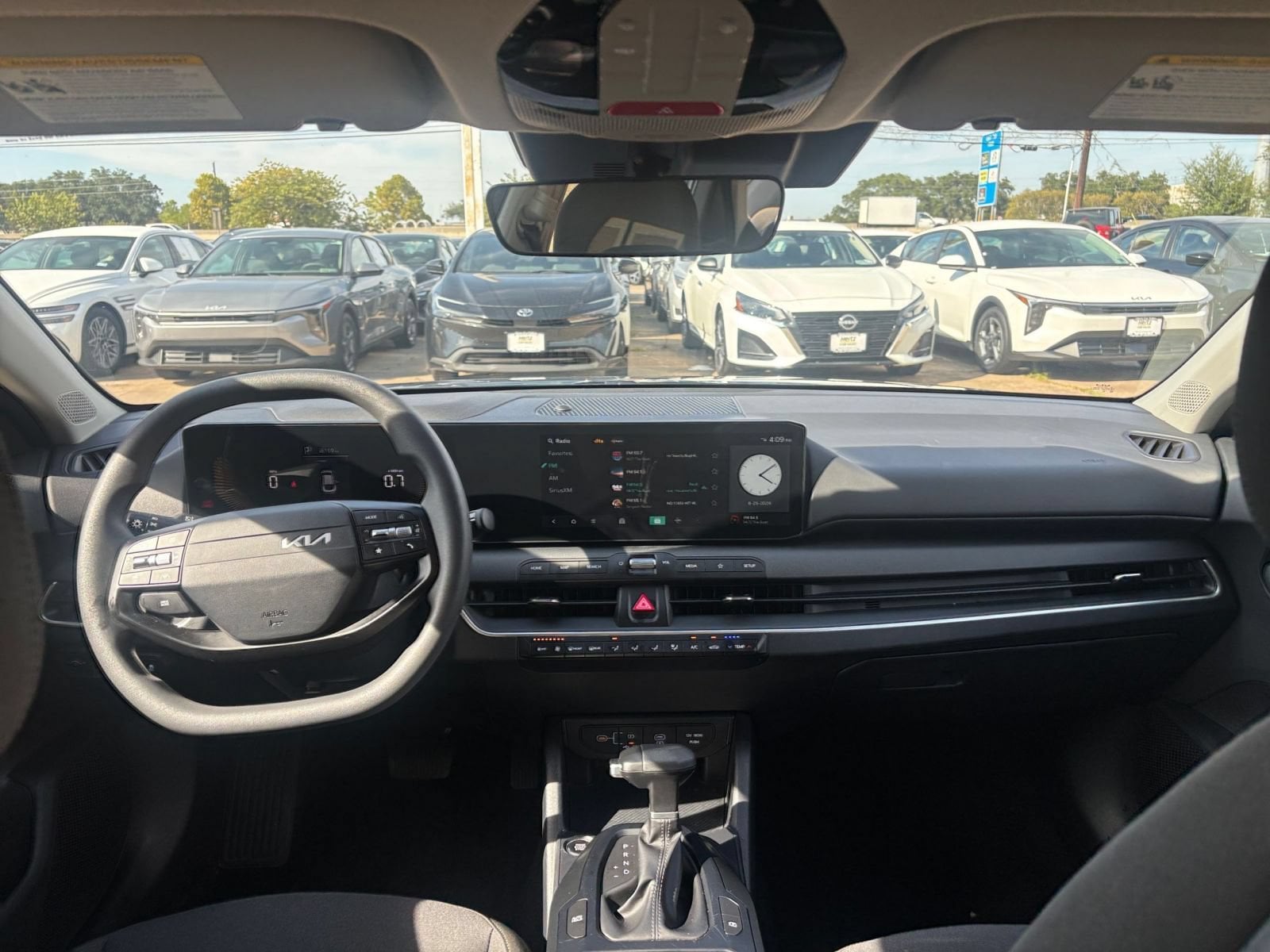 Thumbnail: 2026 Kia K4 - 31