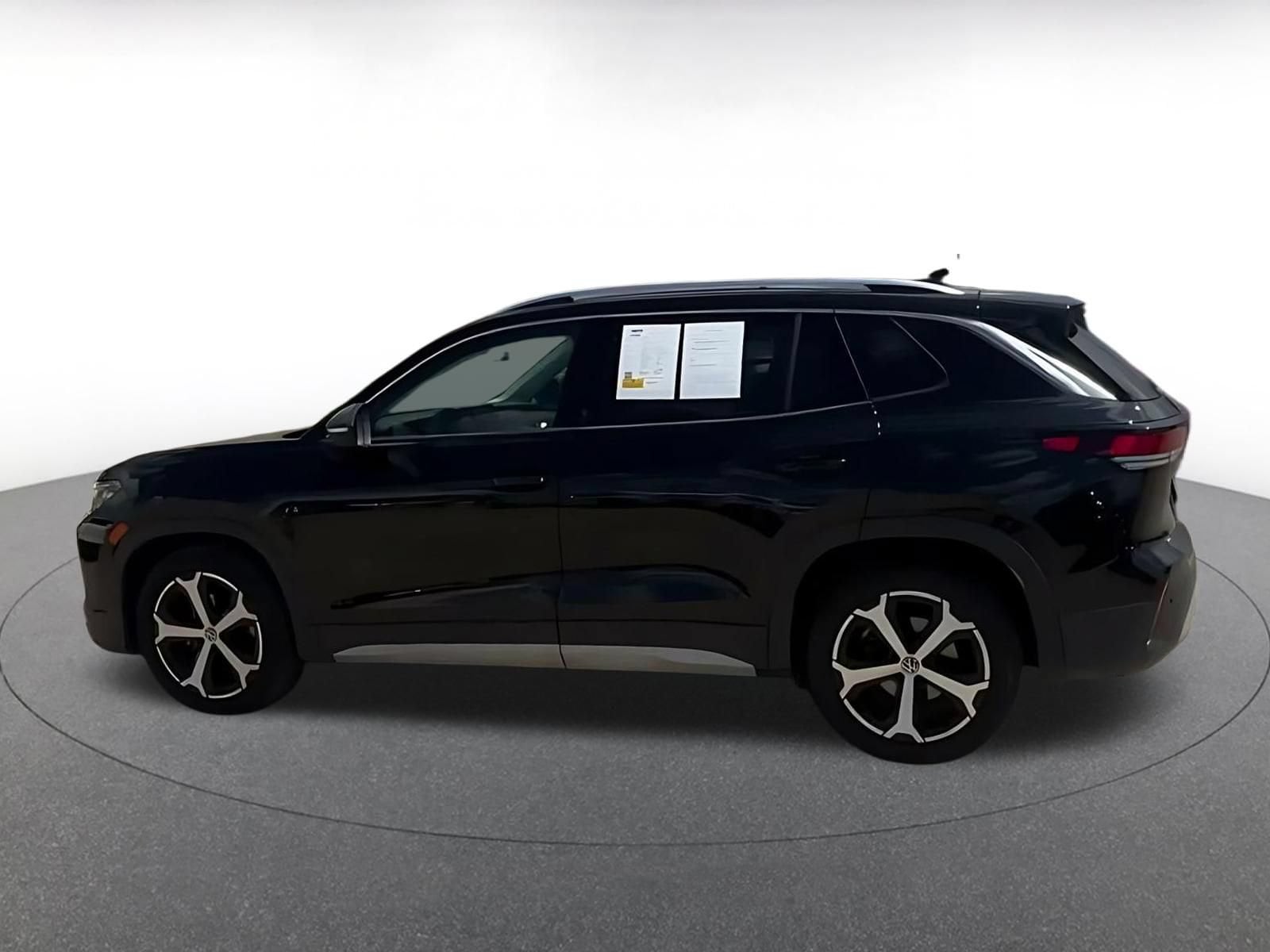 Thumbnail: 2026 Volkswagen Tiguan - 9