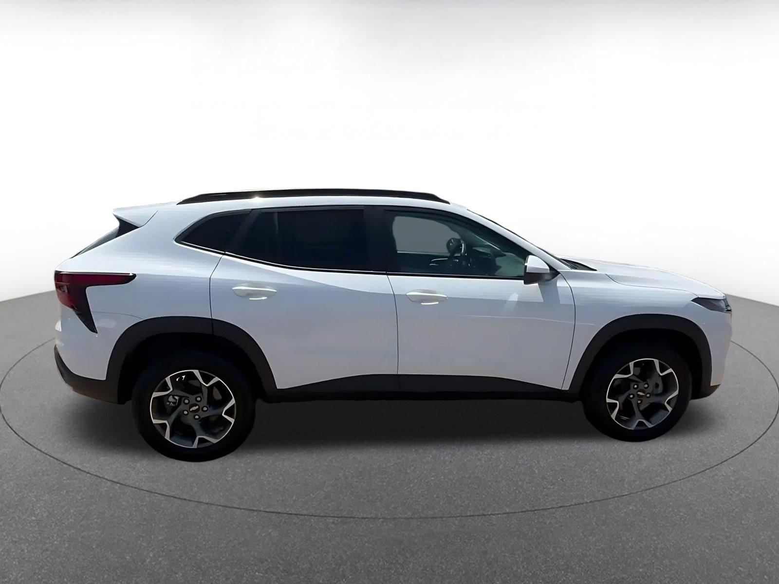 Thumbnail: 2025 Chevrolet Trax - 15
