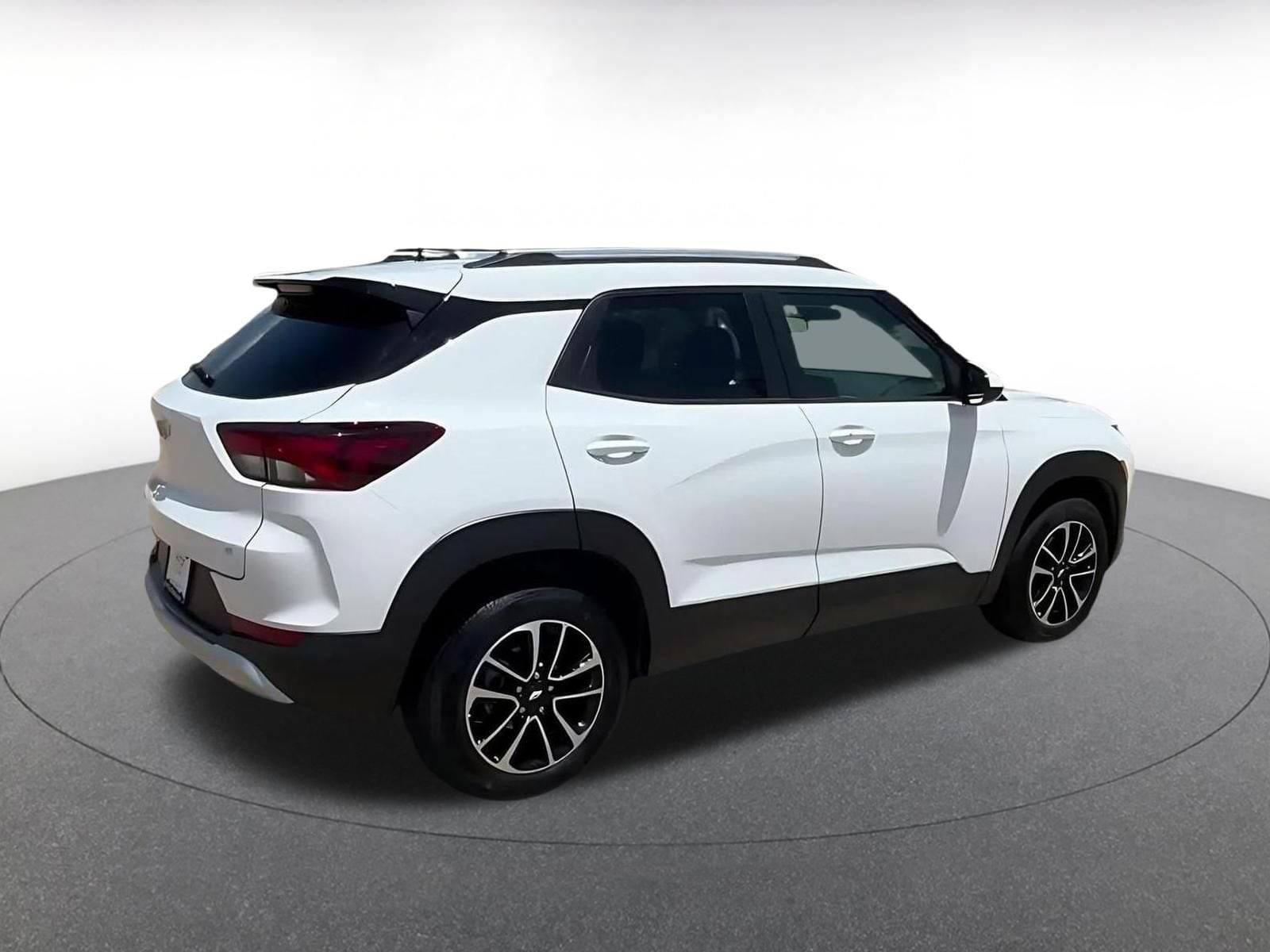 Thumbnail: 2025 Chevrolet TrailBlazer - 13