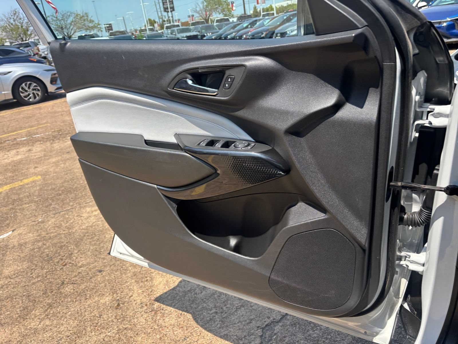 Thumbnail: 2025 Chevrolet Trax - 18