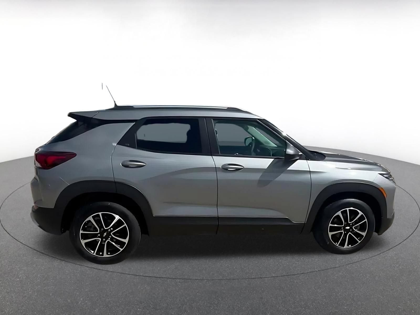 Thumbnail: 2025 Chevrolet TrailBlazer - 15