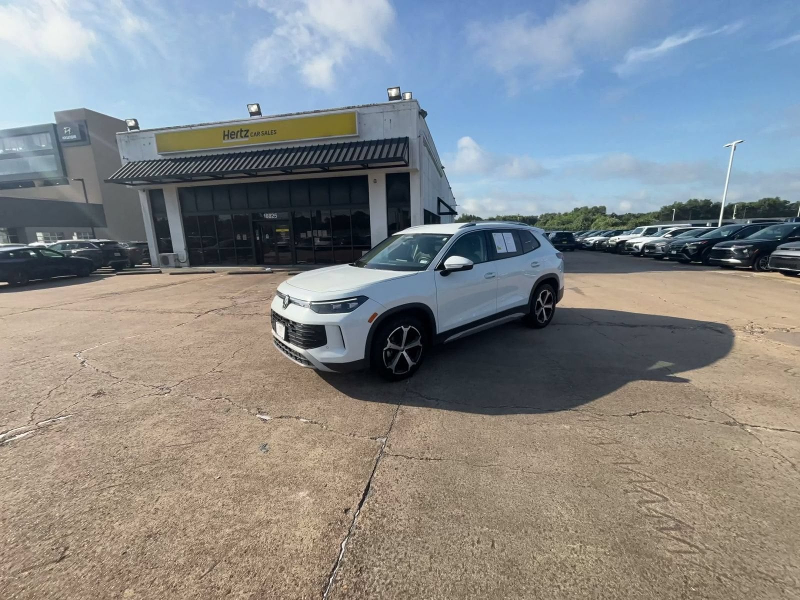 Thumbnail: 2026 Volkswagen Tiguan - 7