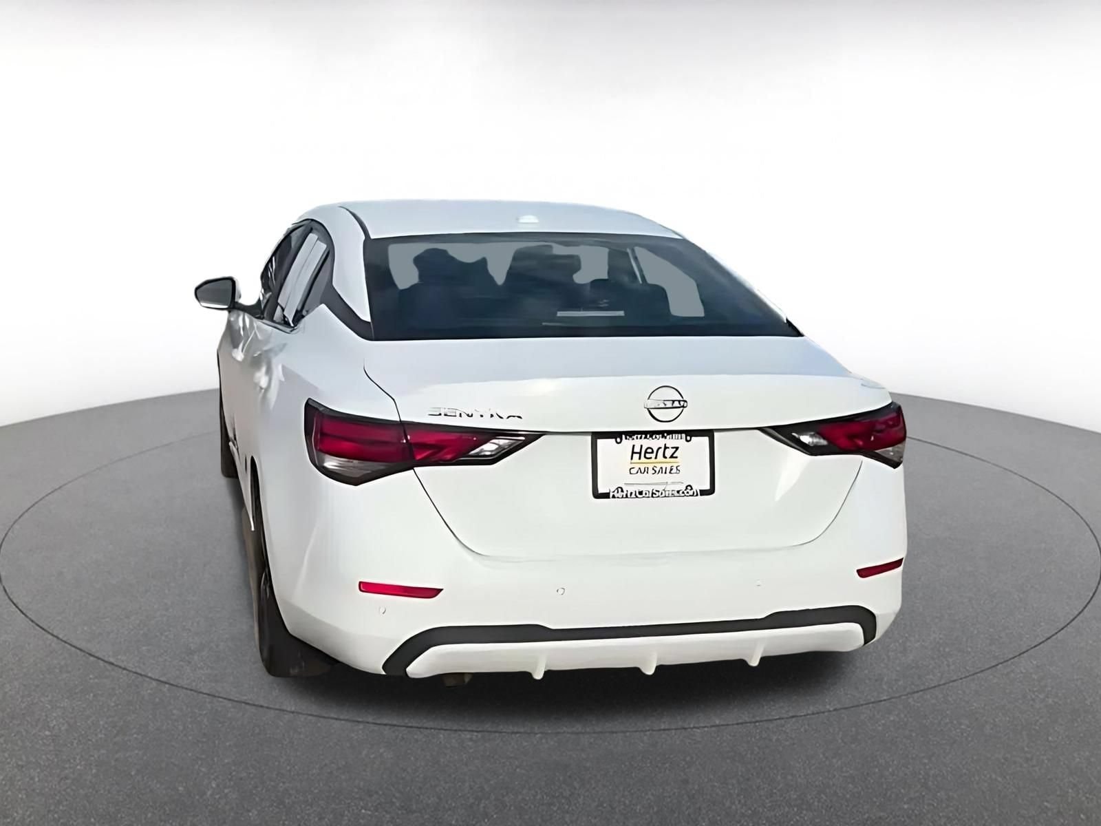 Thumbnail: 2025 Nissan Sentra - 10