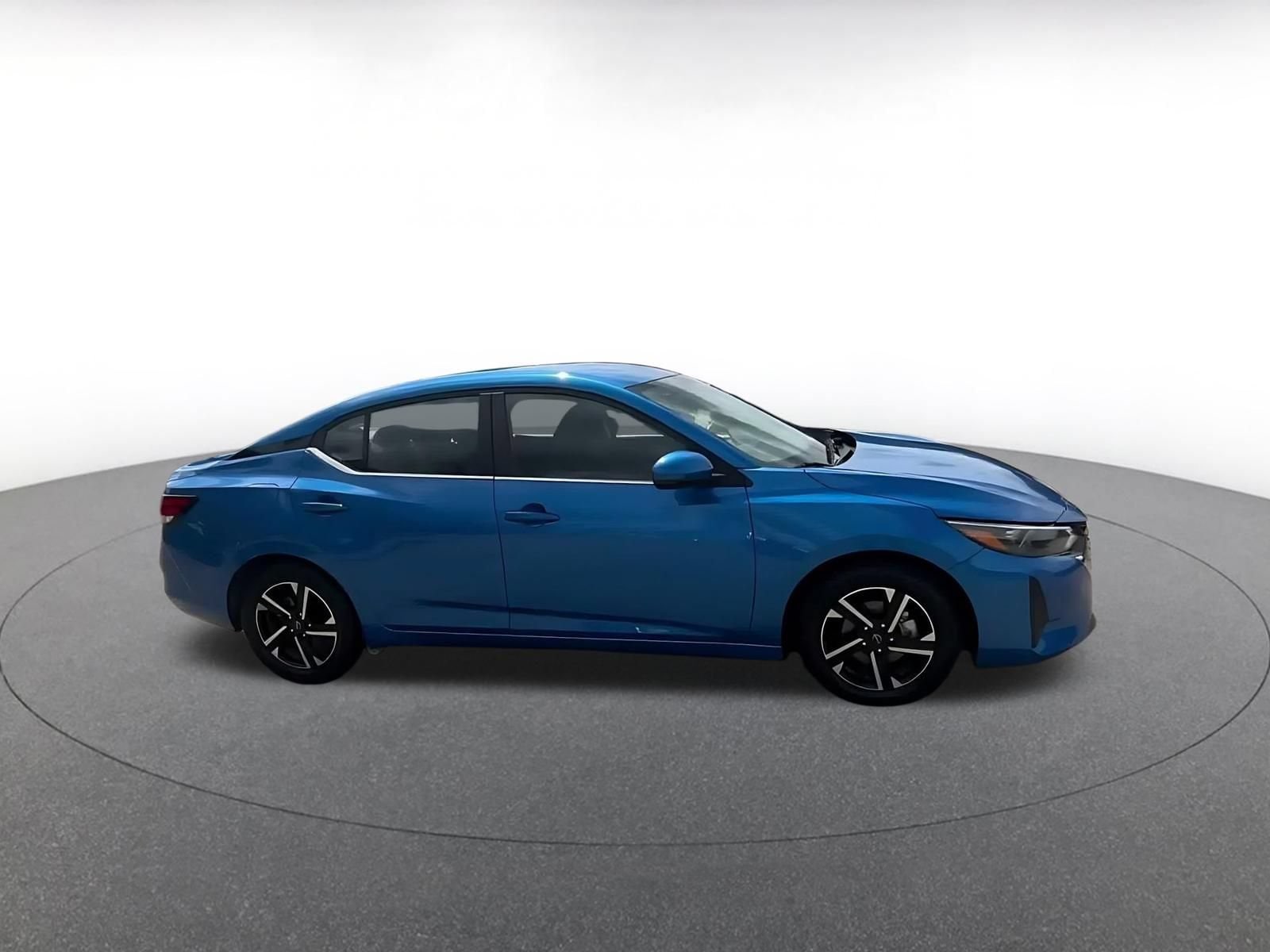 Thumbnail: 2025 Nissan Sentra - 2