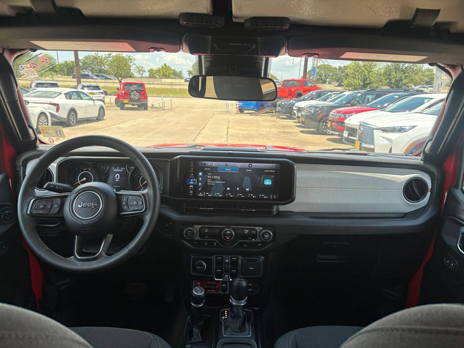 Thumbnail: 2025 Jeep Wrangler - 30