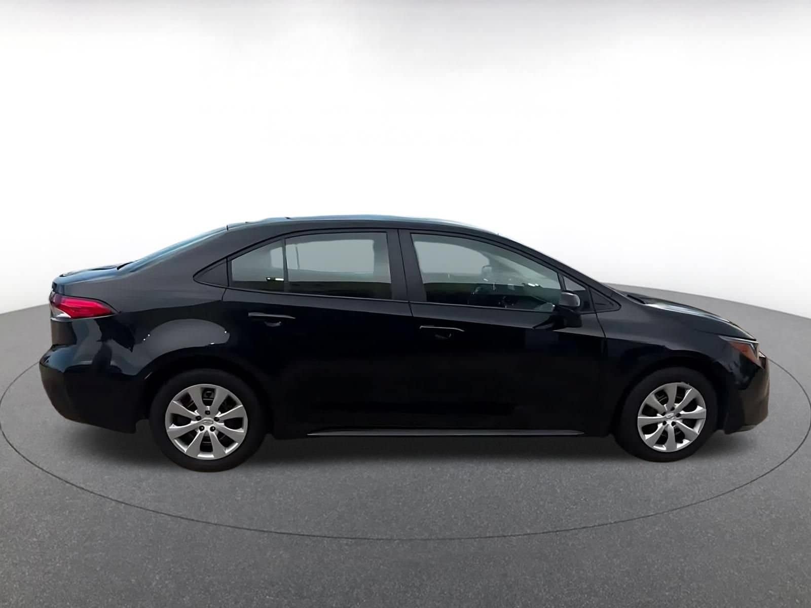 Thumbnail: 2025 Toyota Corolla - 15