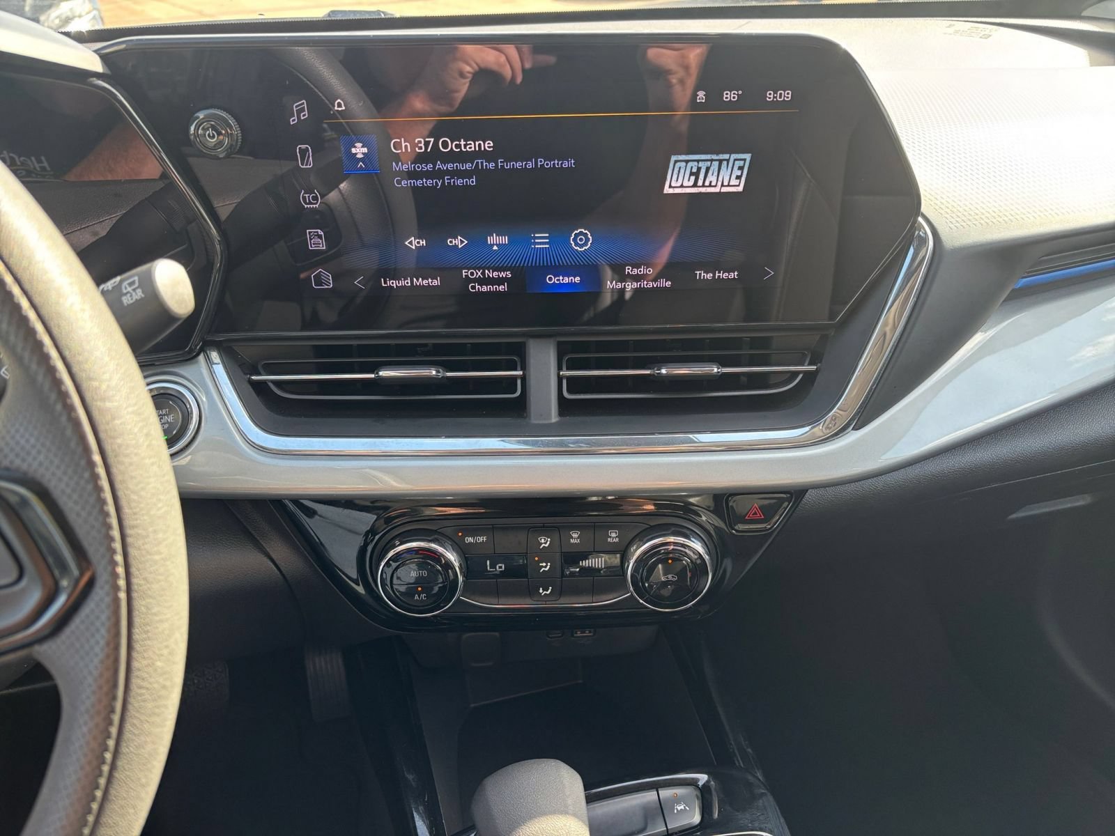 Thumbnail: 2025 Chevrolet Trax - 16
