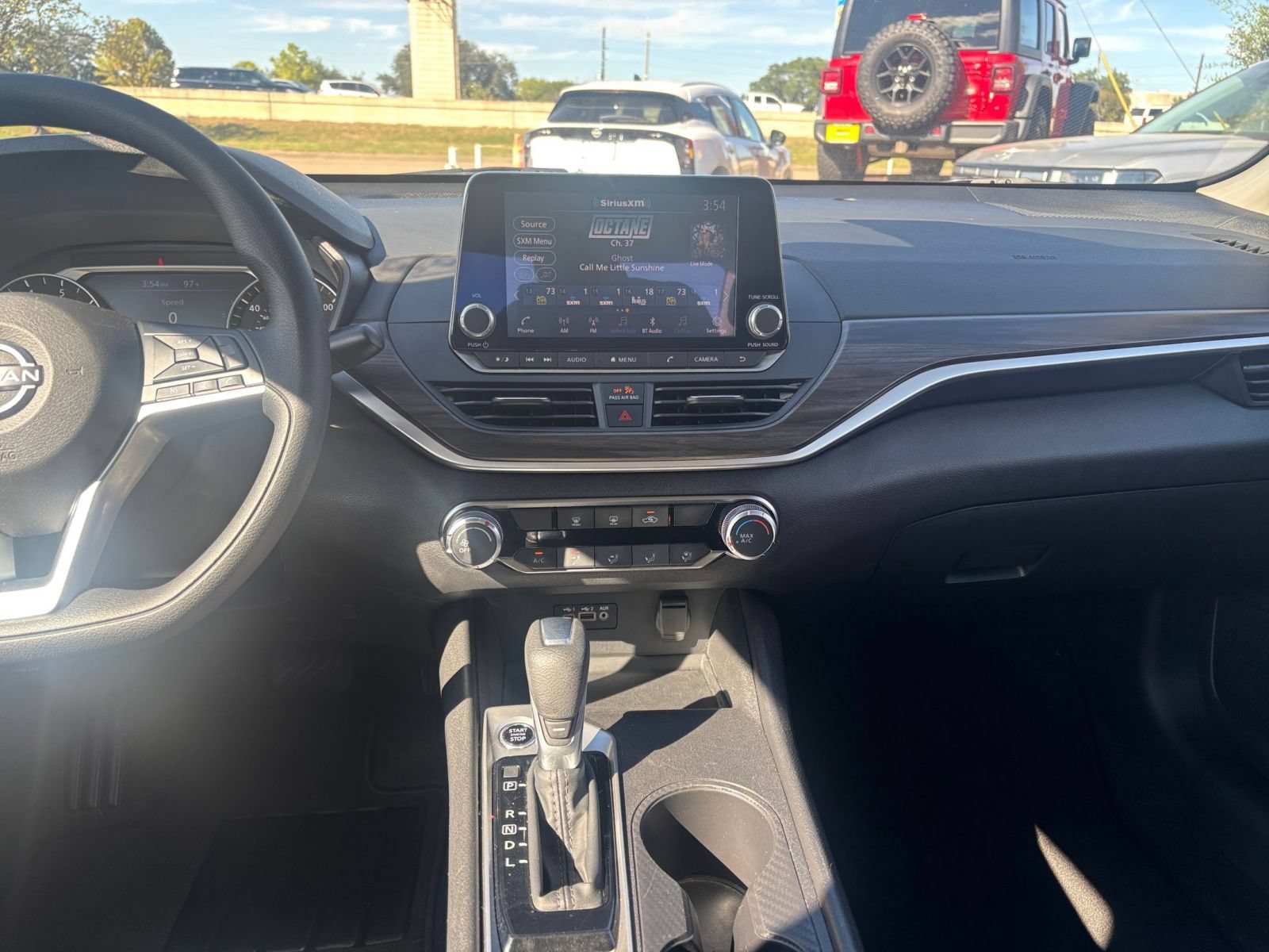 Thumbnail: 2025 Nissan Altima - 16