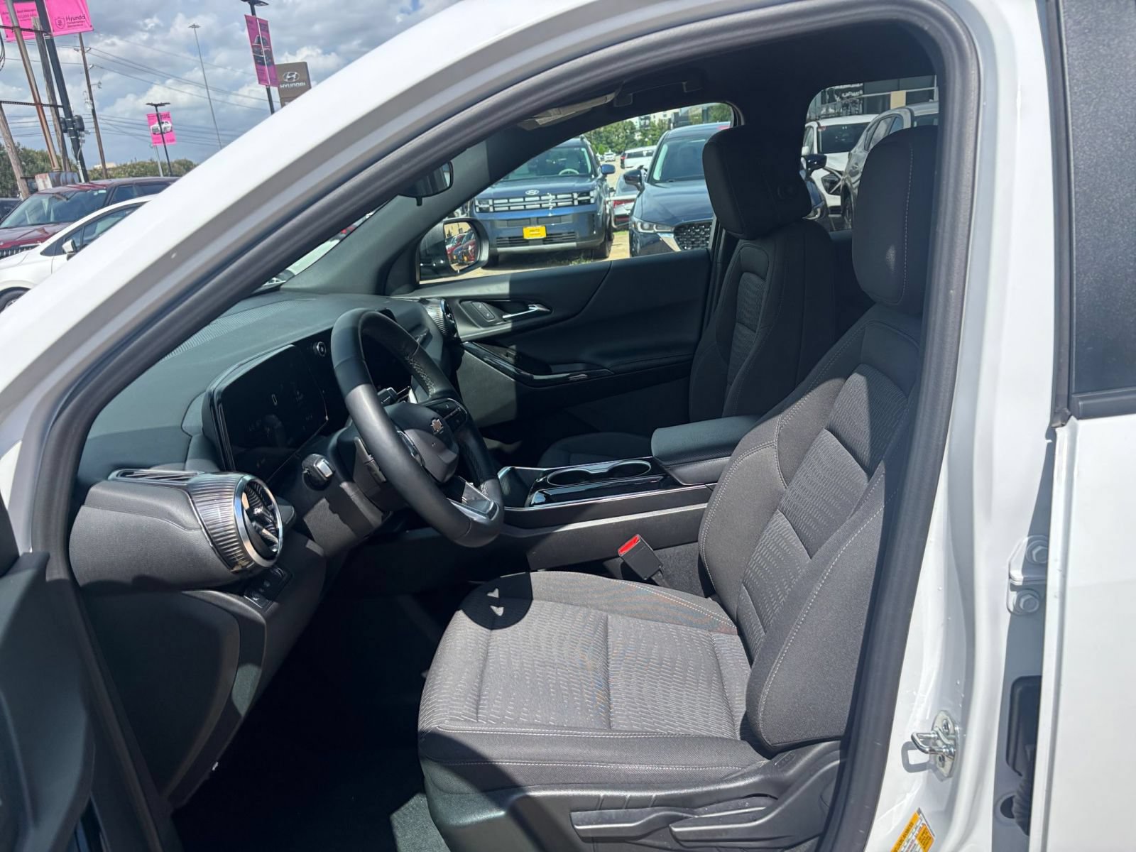 Thumbnail: 2025 Chevrolet Equinox - 27