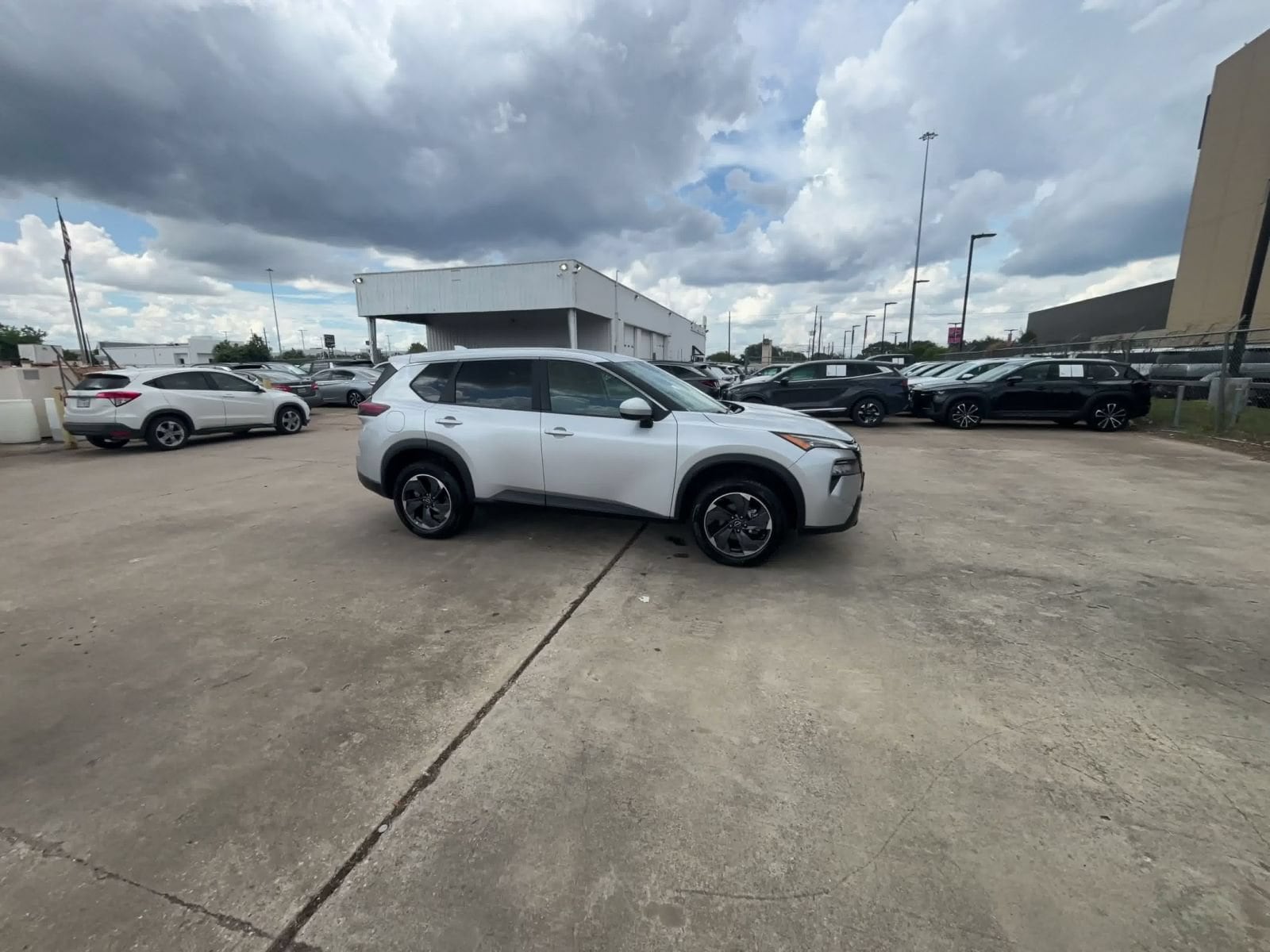 Thumbnail: 2025 Nissan Rogue - 15