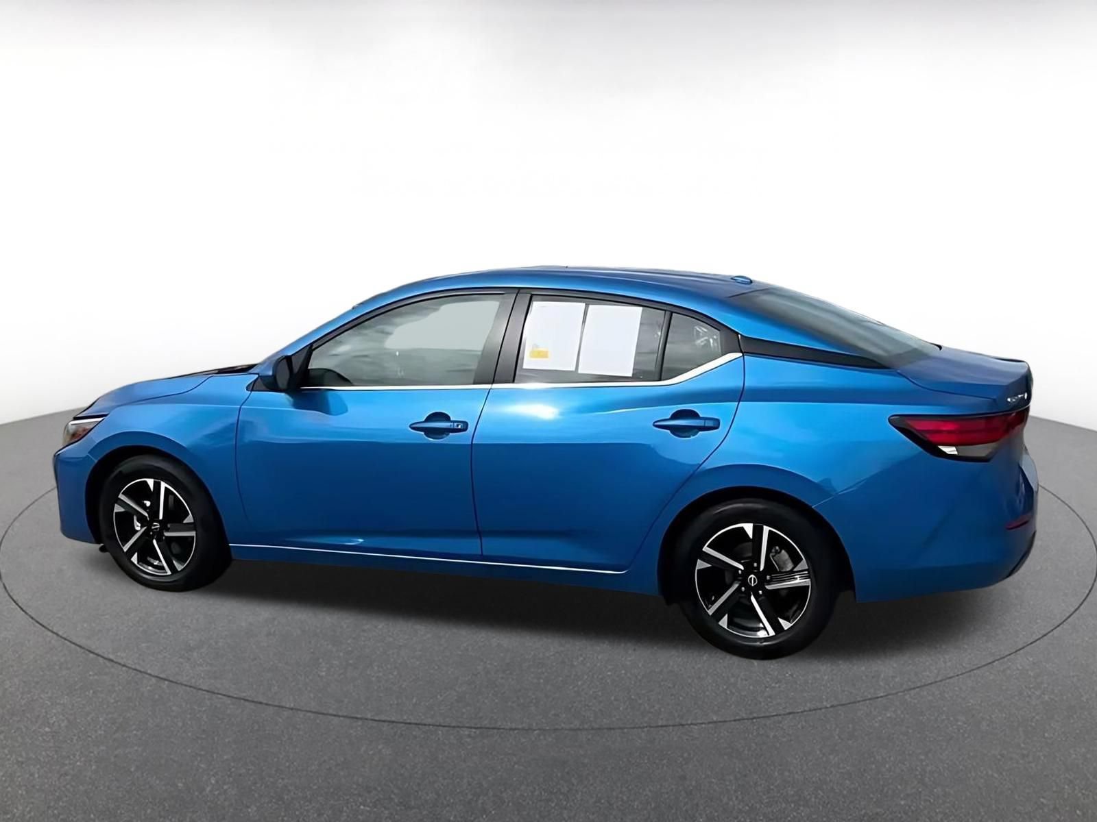 Thumbnail: 2025 Nissan Sentra - 9