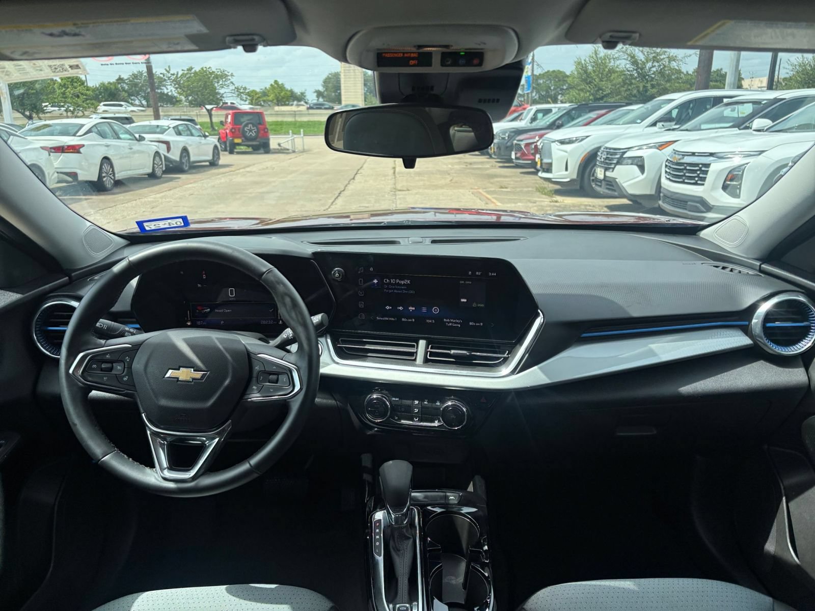 Thumbnail: 2025 Chevrolet Trax - 31