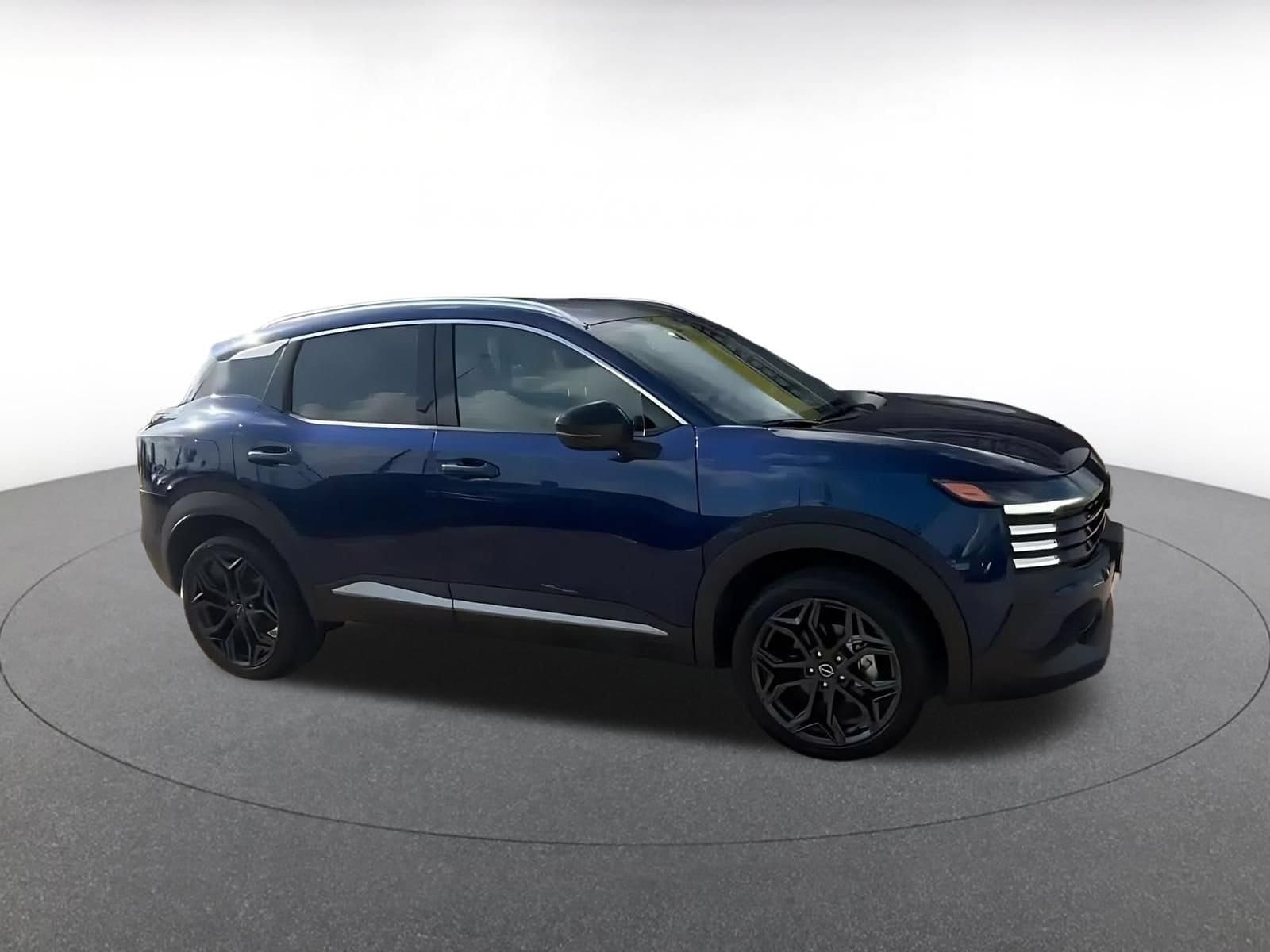 Thumbnail: 2026 Nissan Kicks - 2