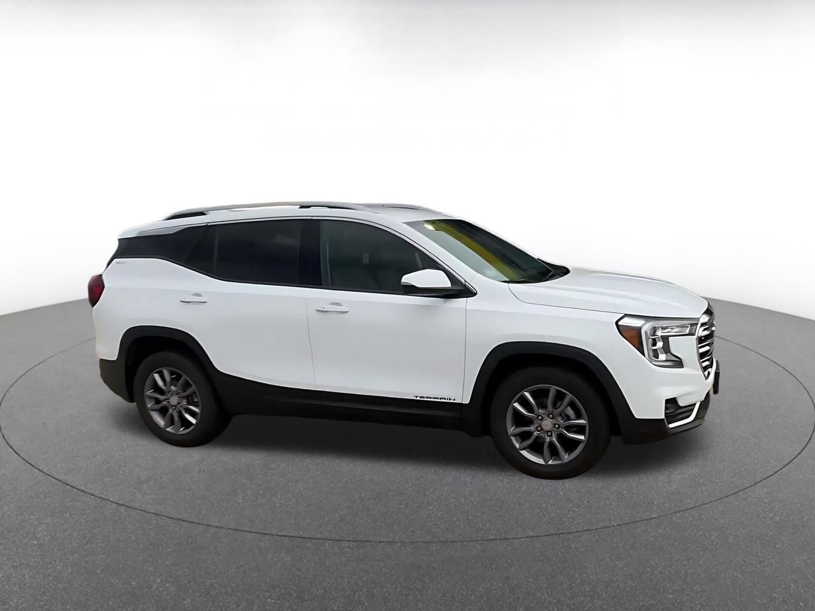Thumbnail: 2024 GMC Terrain - 2