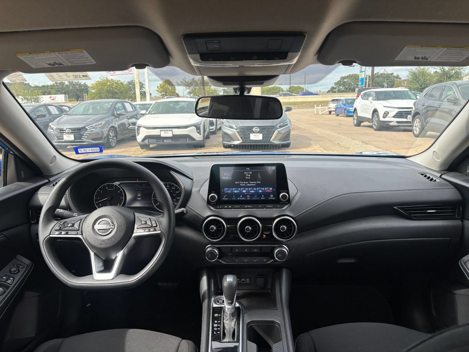 Thumbnail: 2025 Nissan Sentra - 30