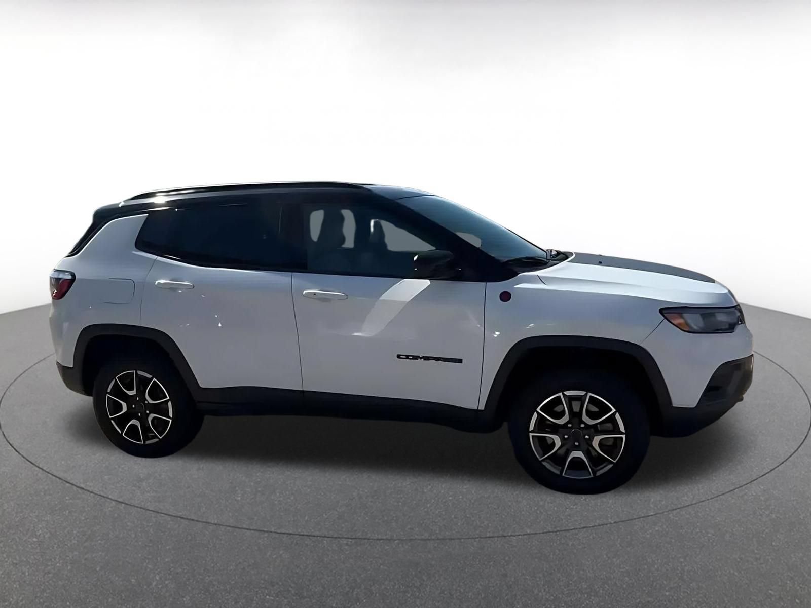 Thumbnail: 2025 Jeep Compass - 15