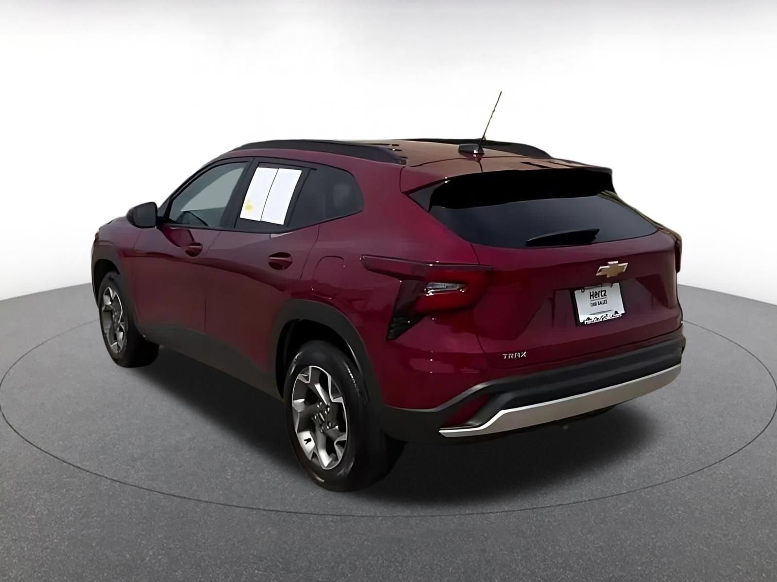 Thumbnail: 2025 Chevrolet Trax - 9