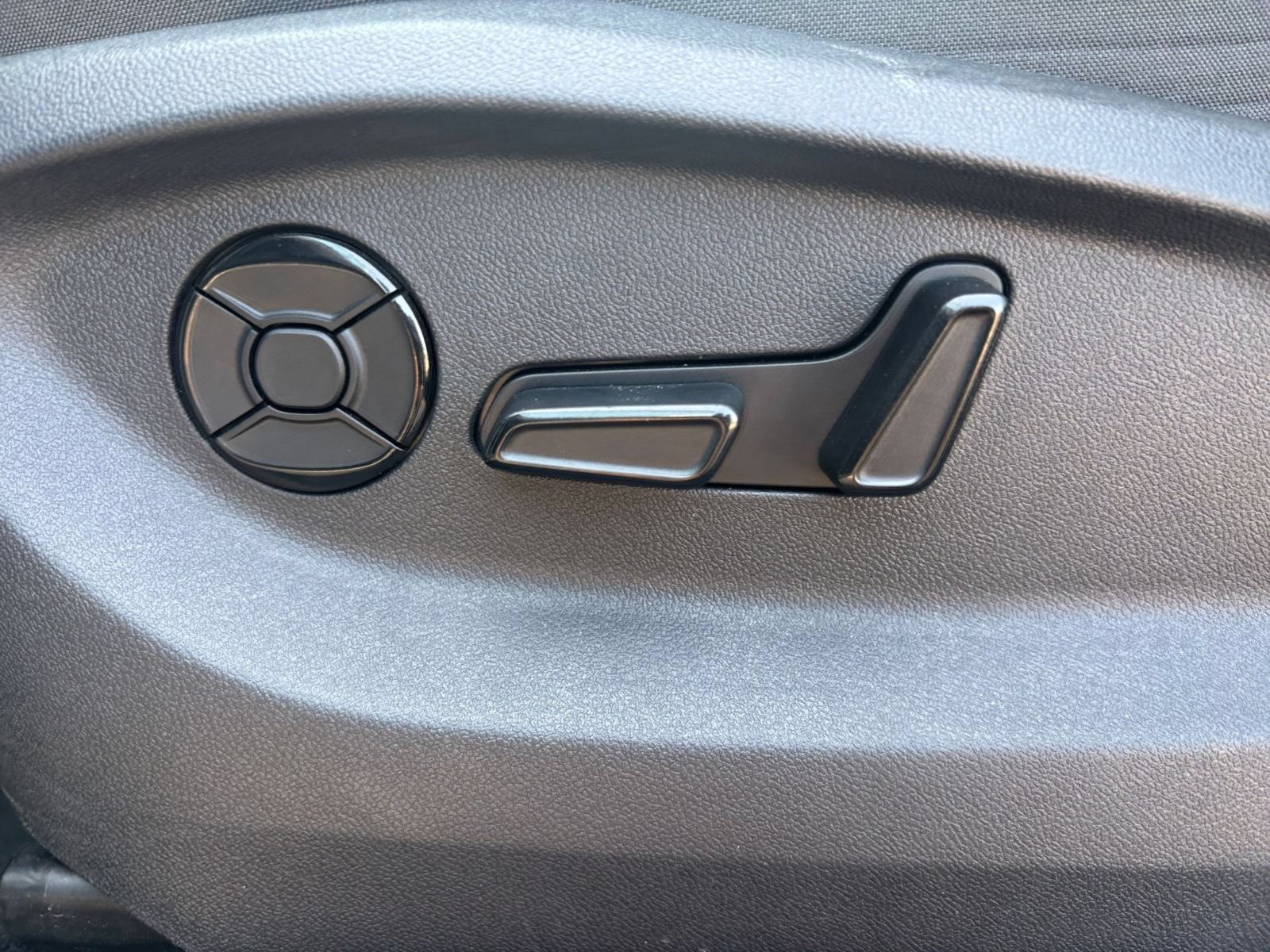 Thumbnail: 2026 Volkswagen Tiguan - 21