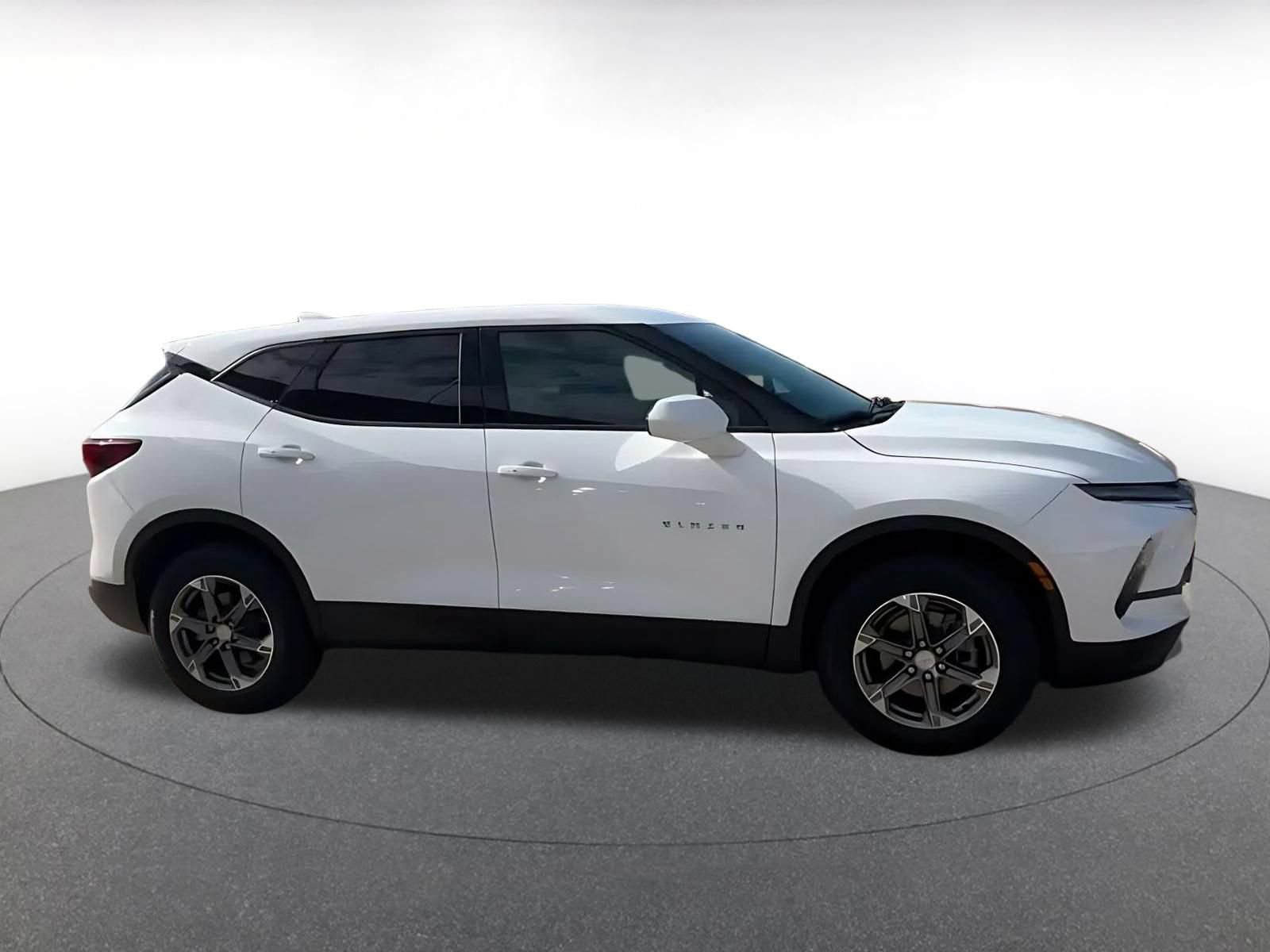 Thumbnail: 2026 Chevrolet Blazer - 15