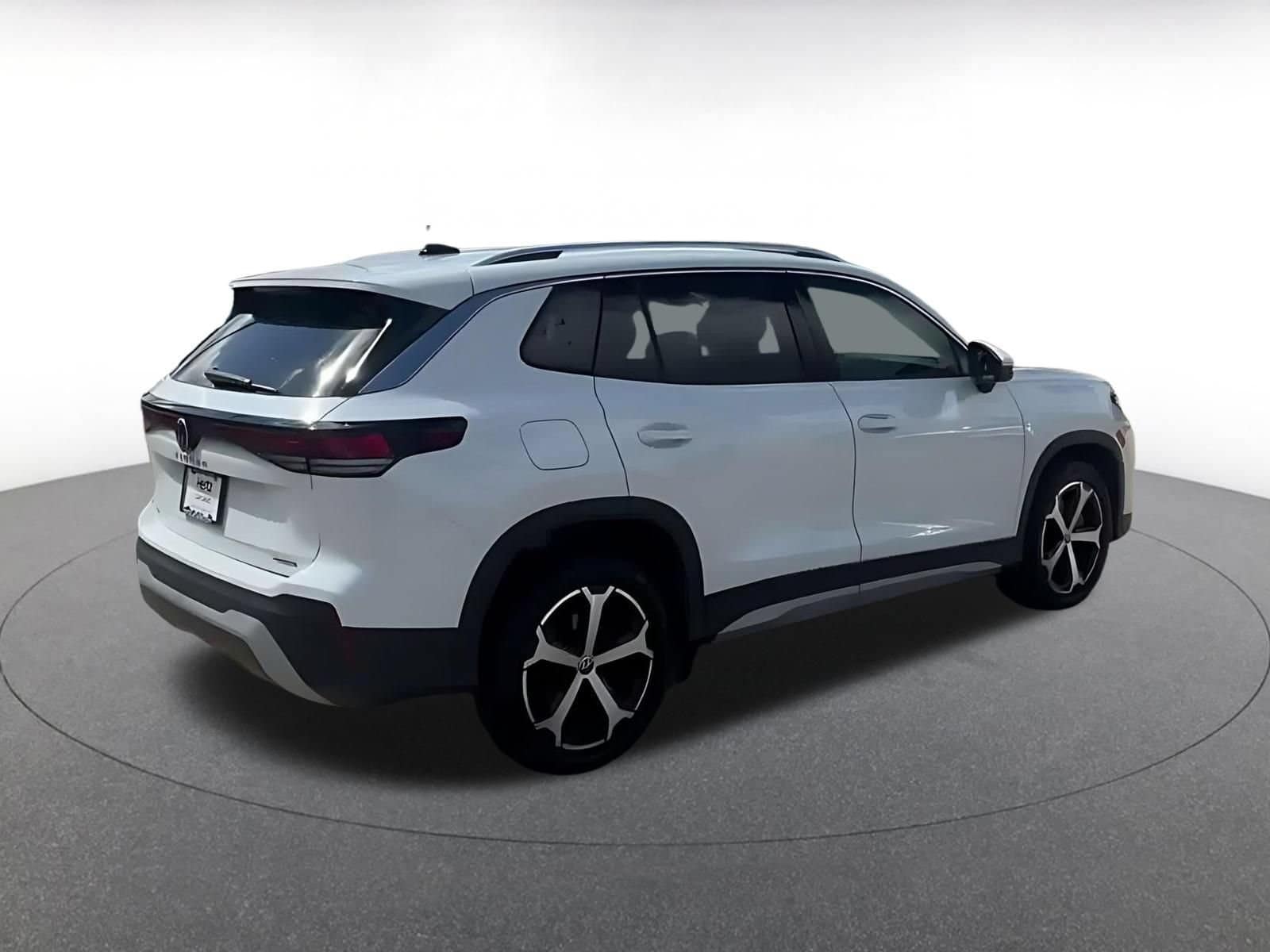 Thumbnail: 2026 Volkswagen Tiguan - 14
