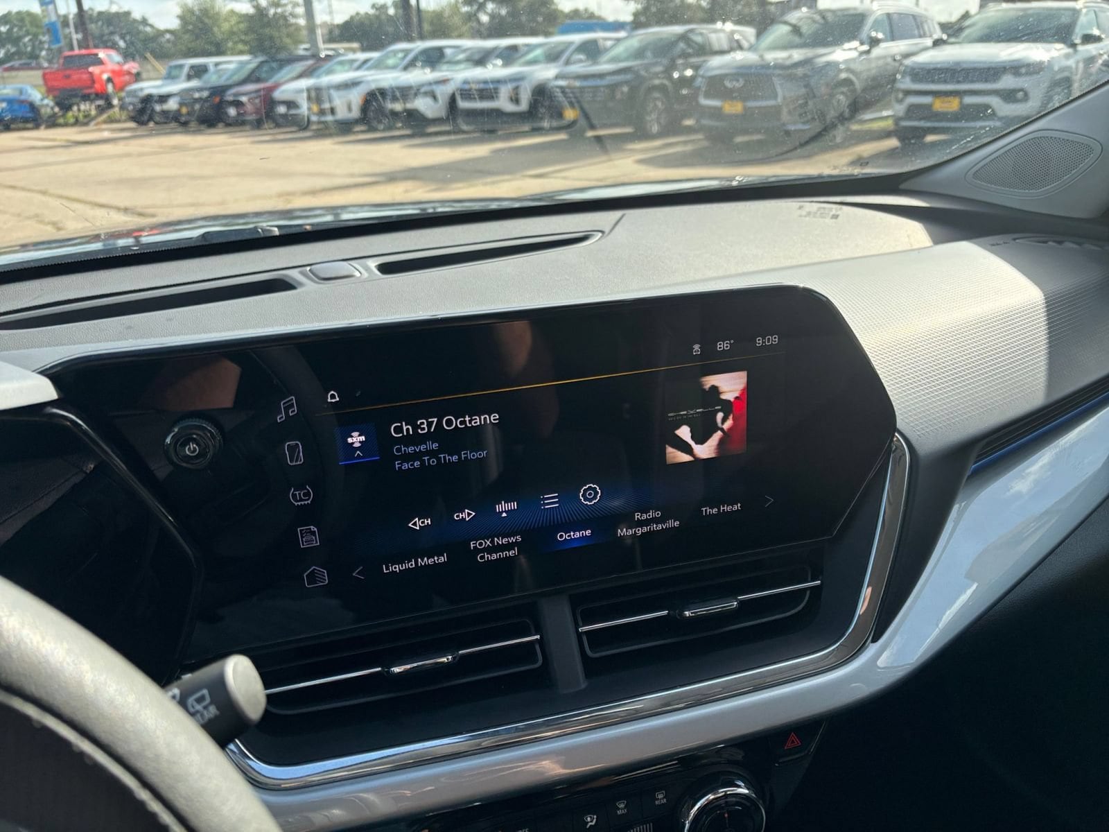 Thumbnail: 2025 Chevrolet Trax - 19