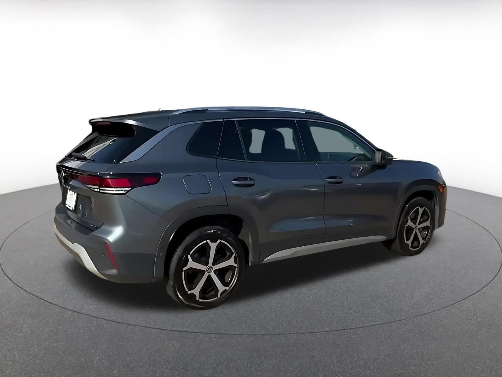 Thumbnail: 2026 Volkswagen Tiguan - 13