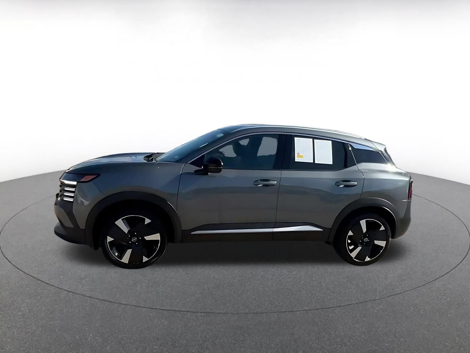 Thumbnail: 2026 Nissan Kicks - 8