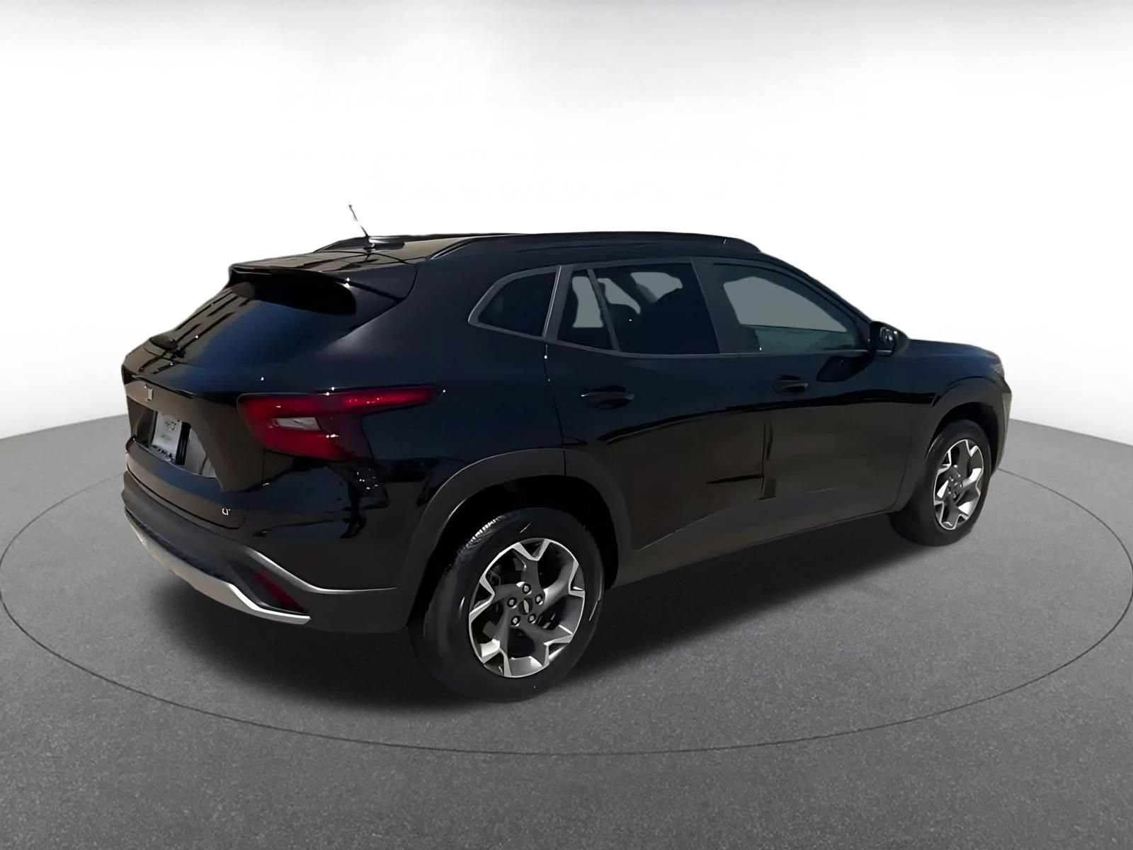 Thumbnail: 2025 Chevrolet Trax - 14