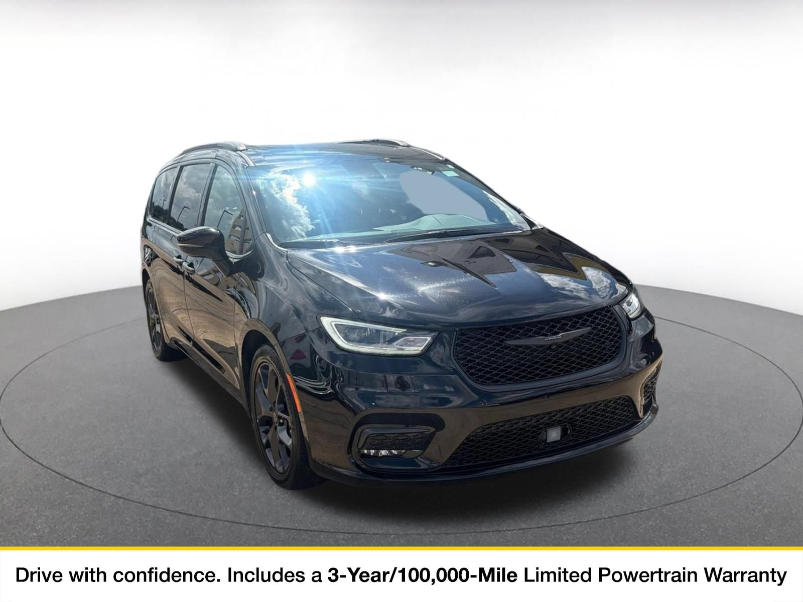 Thumbnail: 2025 Chrysler Pacifica - 1